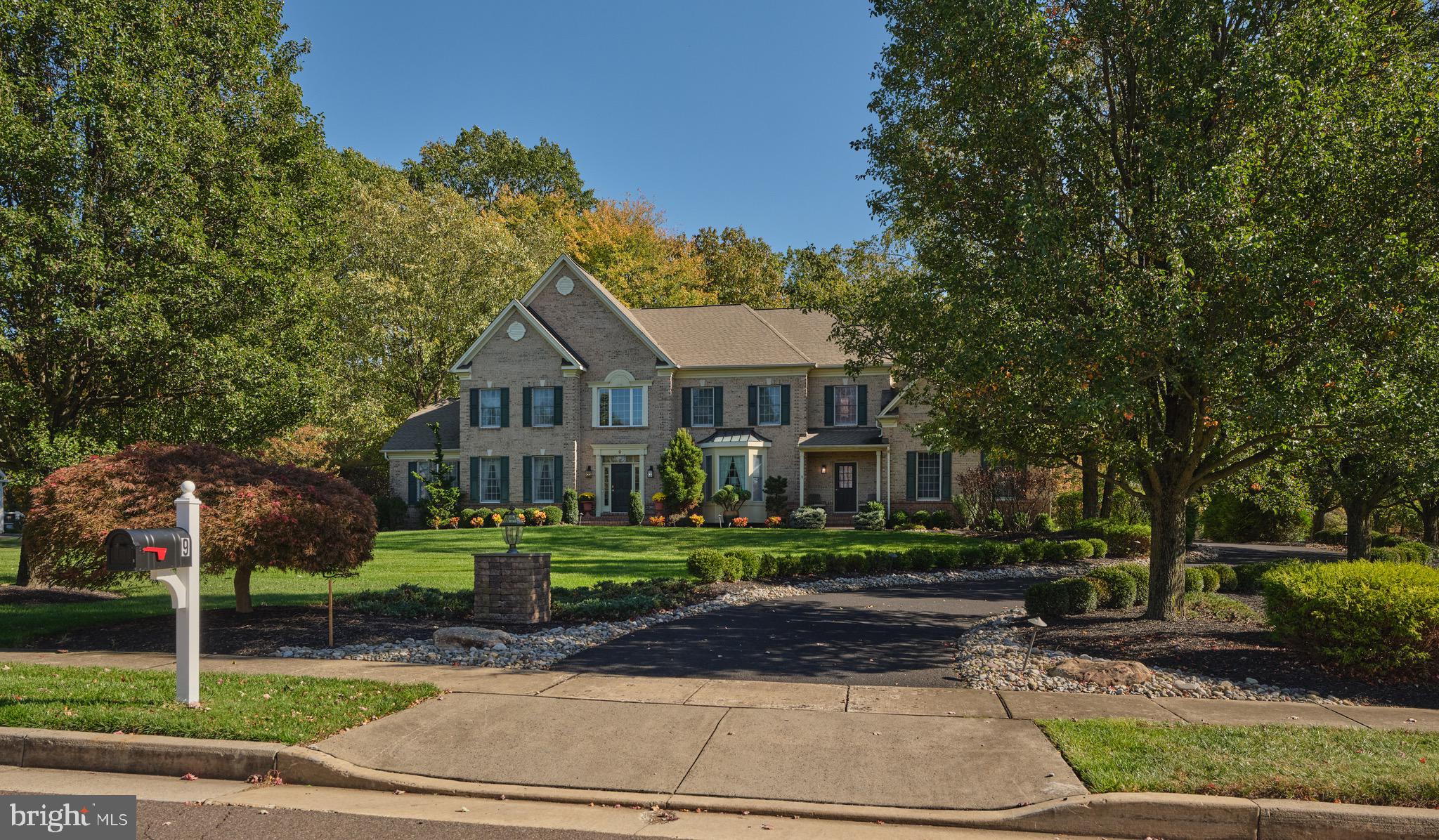 PICKERING CHASE - Residential