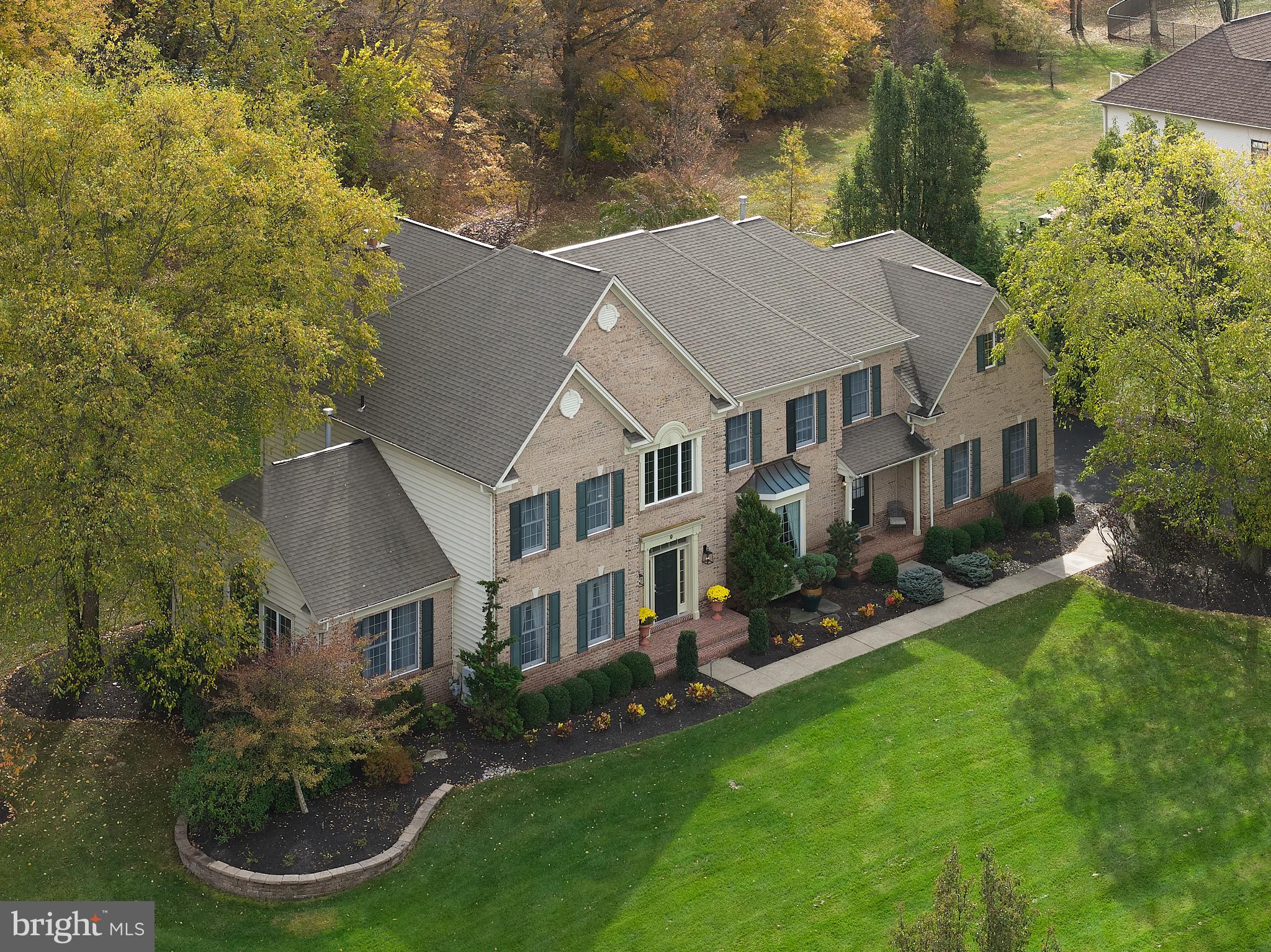 PICKERING CHASE - Residential