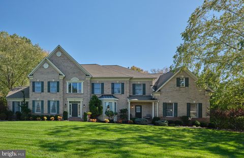 9 PICKERING DRIVE NEWTOWN PA 18940