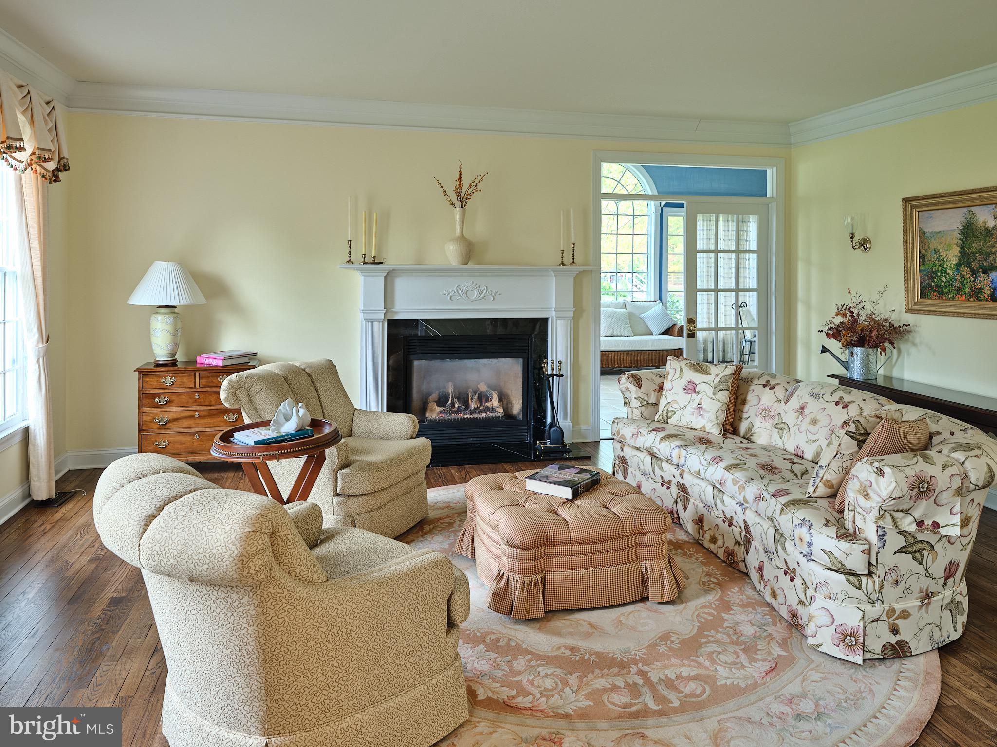 PICKERING CHASE - Residential