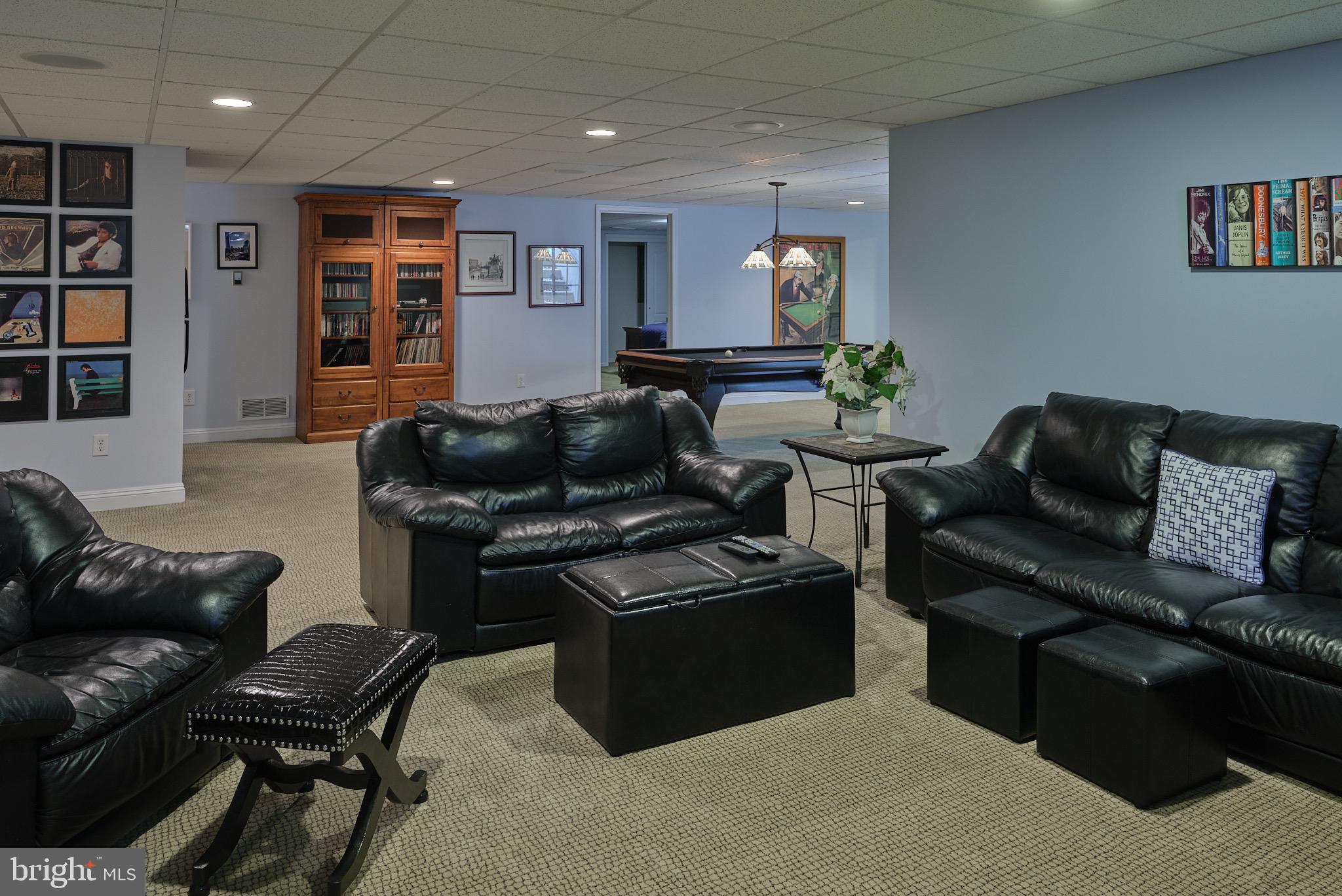 PICKERING CHASE - Residential