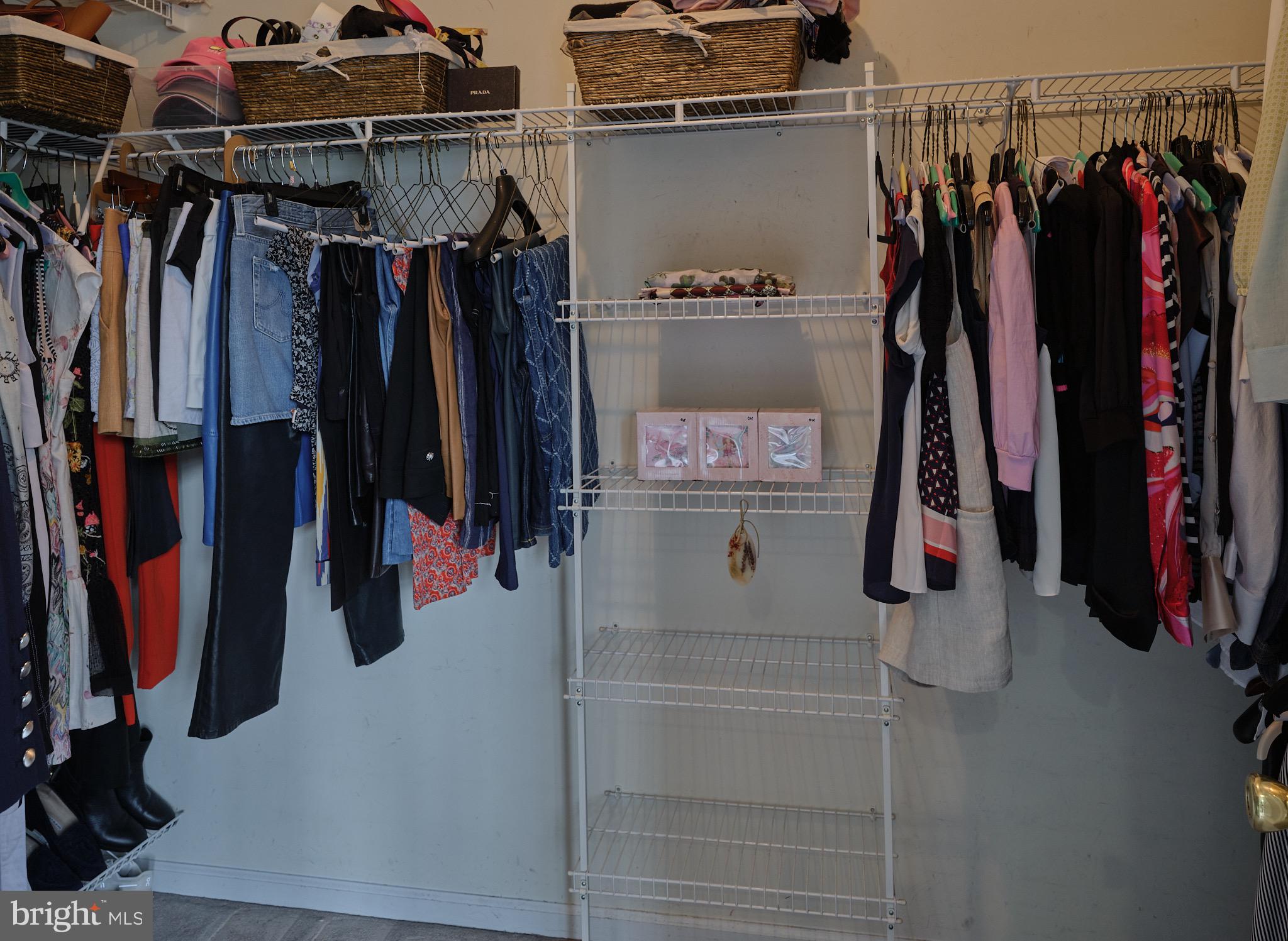 PICKERING CHASE - Residential