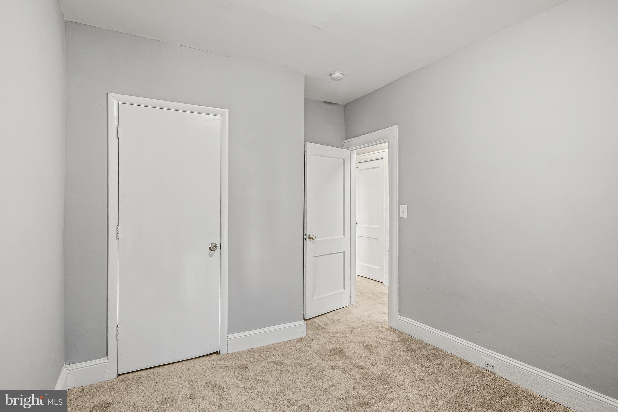 EVERGREEN LAWN - Residential