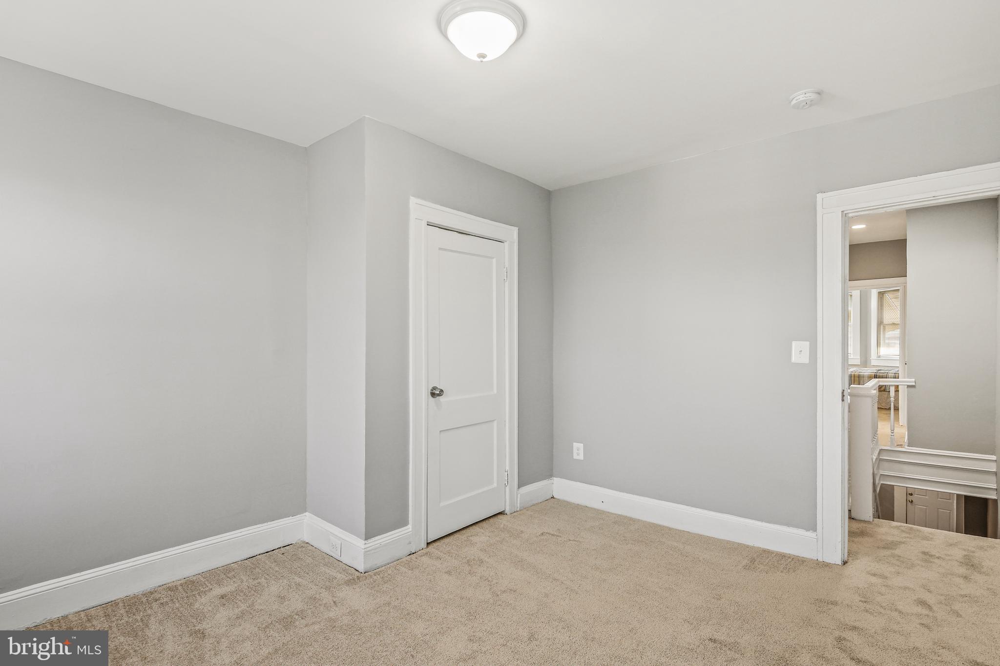 EVERGREEN LAWN - Residential