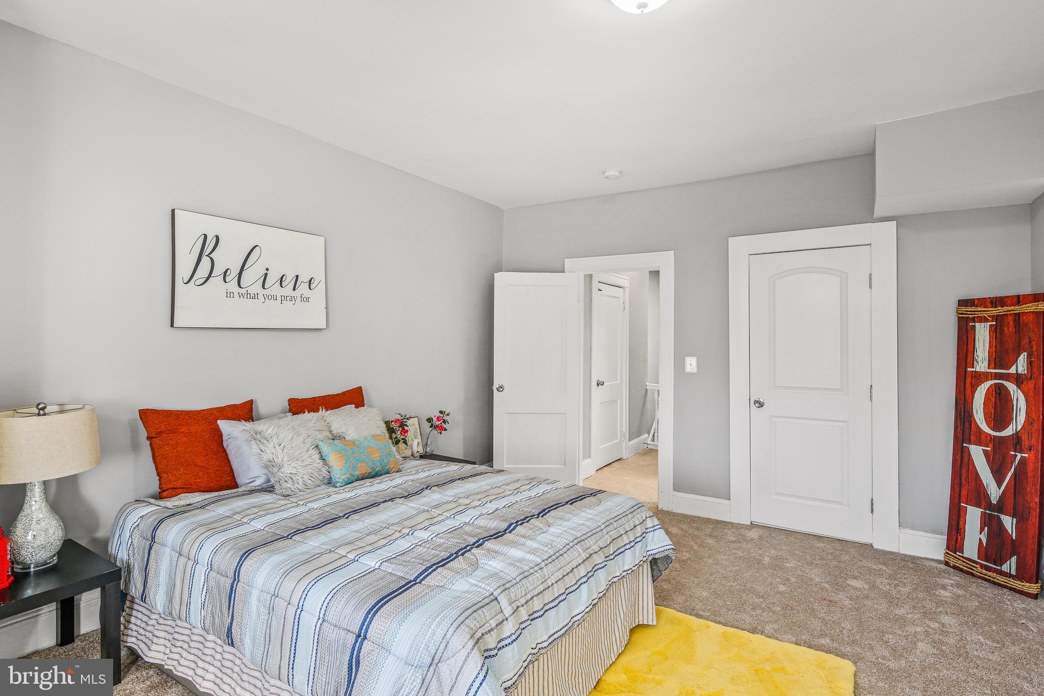 EVERGREEN LAWN - Residential