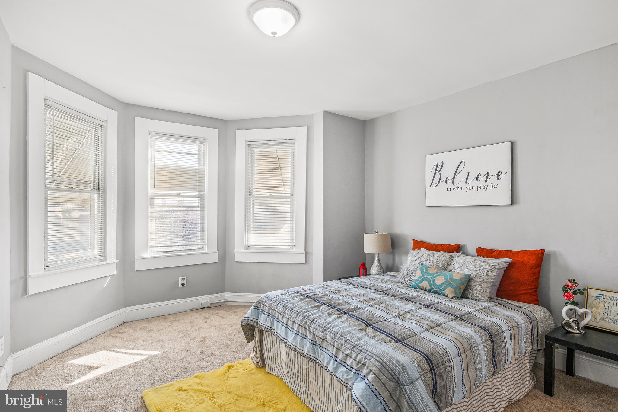 EVERGREEN LAWN - Residential