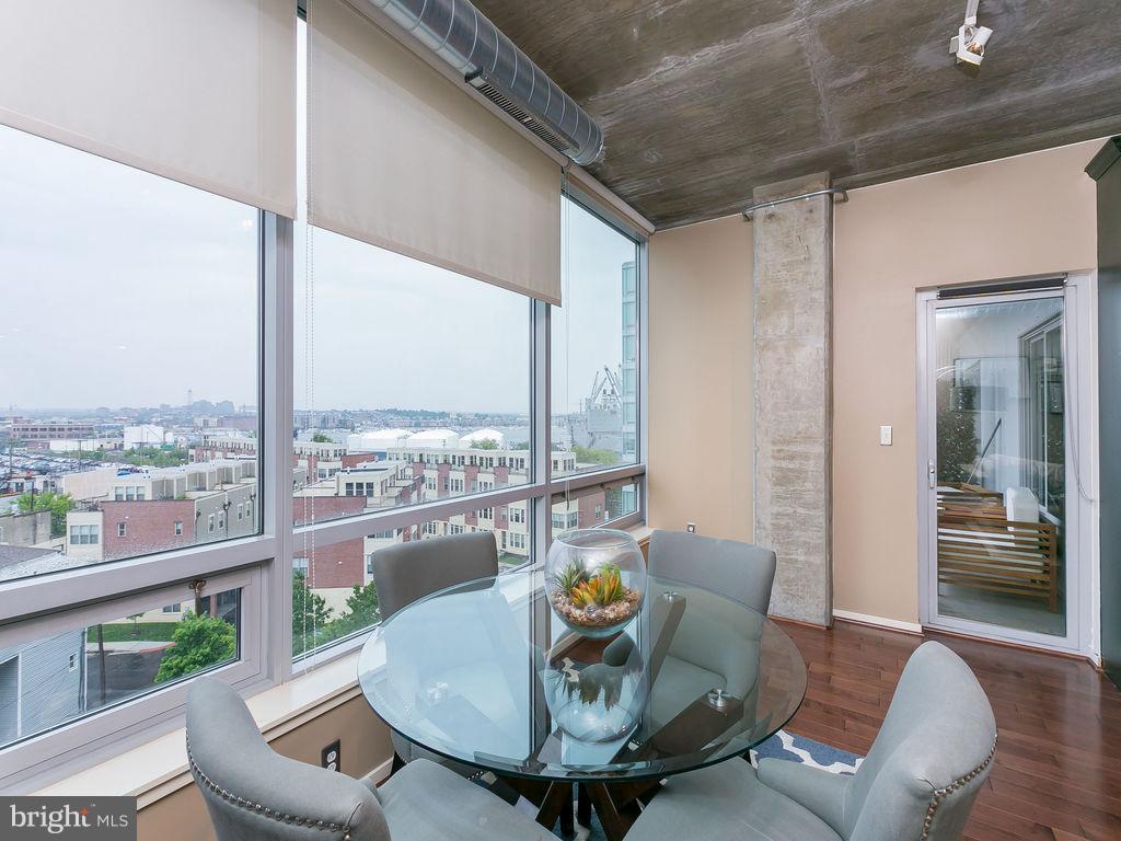 LOCUST POINT - Residential