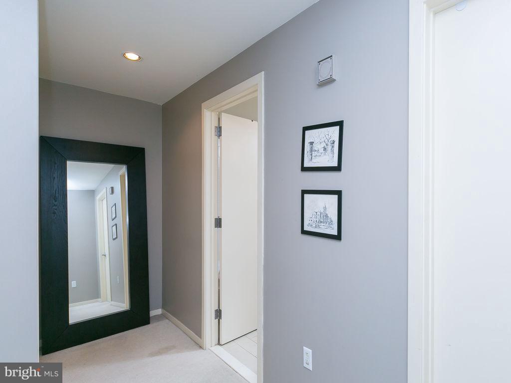 LOCUST POINT - Residential