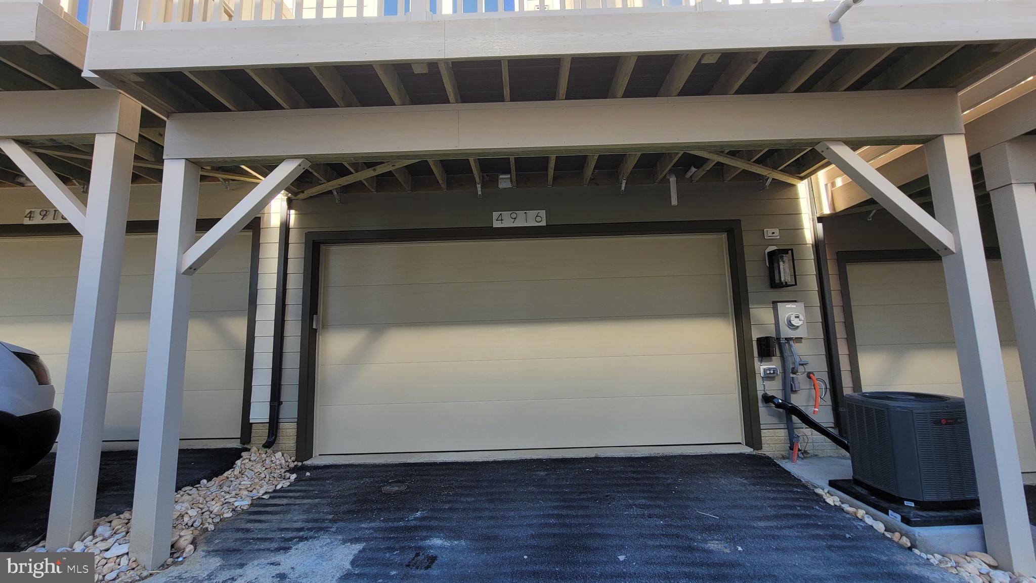 THE GROVE - Residential Lease