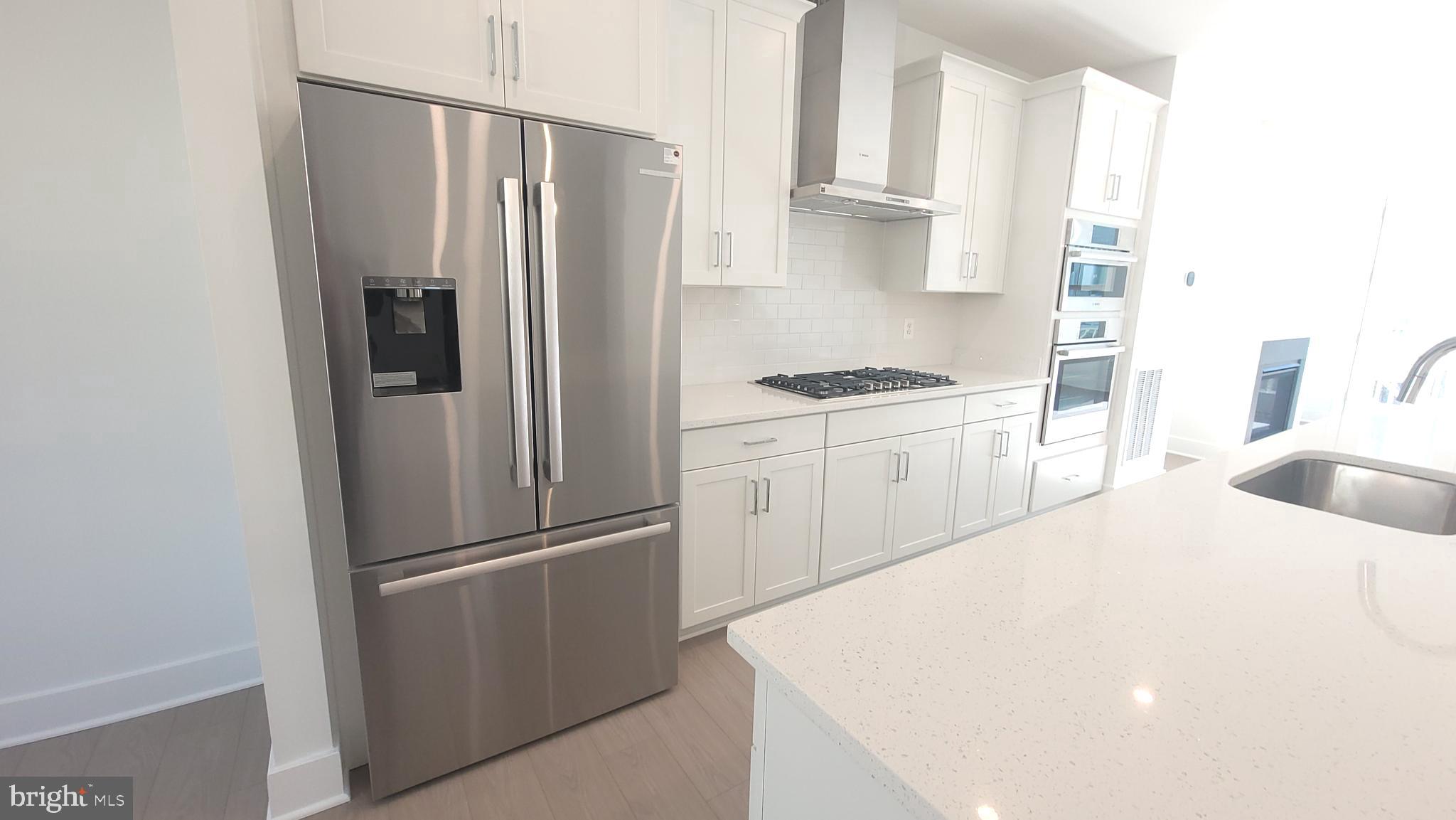 THE GROVE - Residential Lease