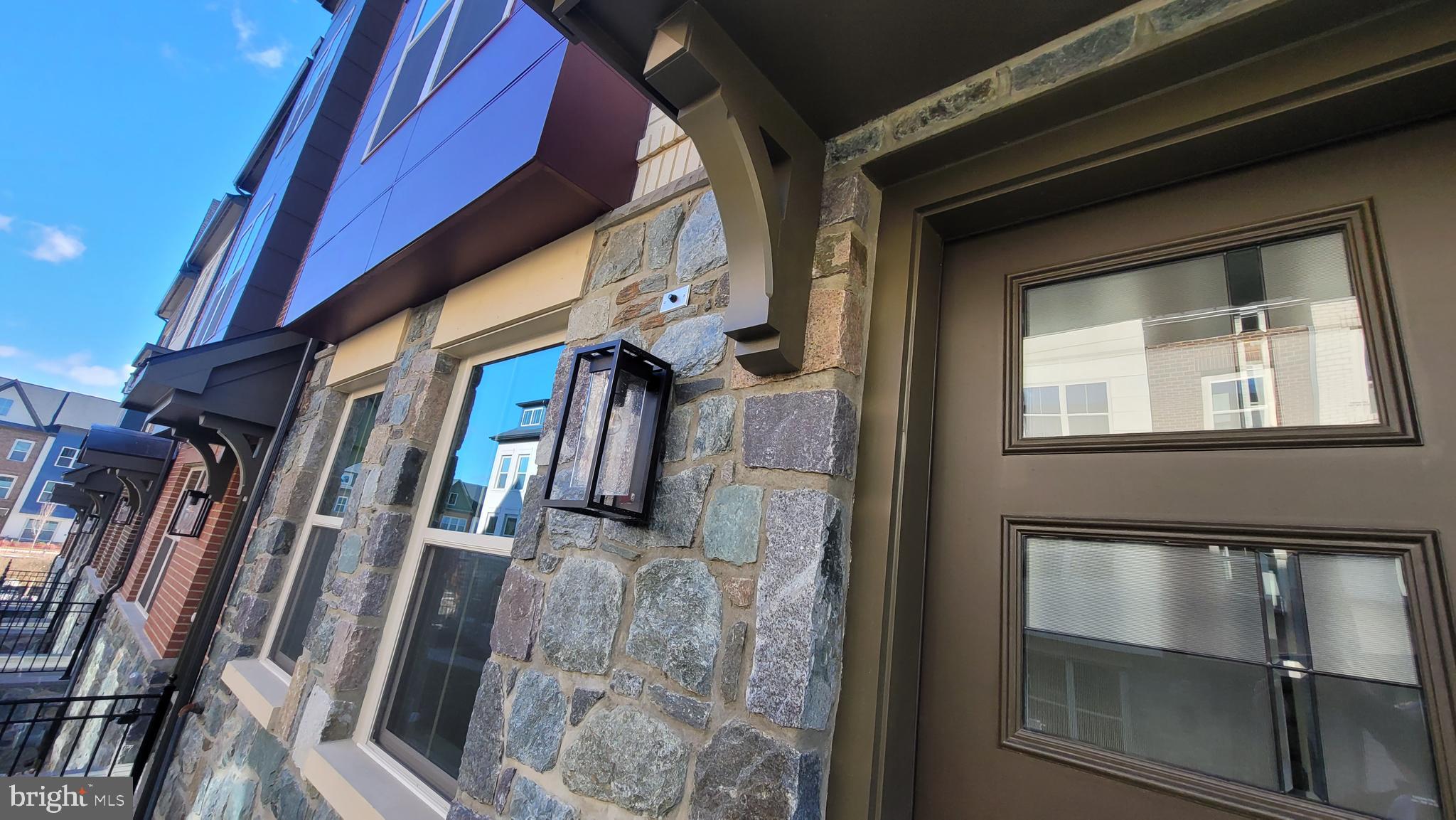 THE GROVE - Residential Lease