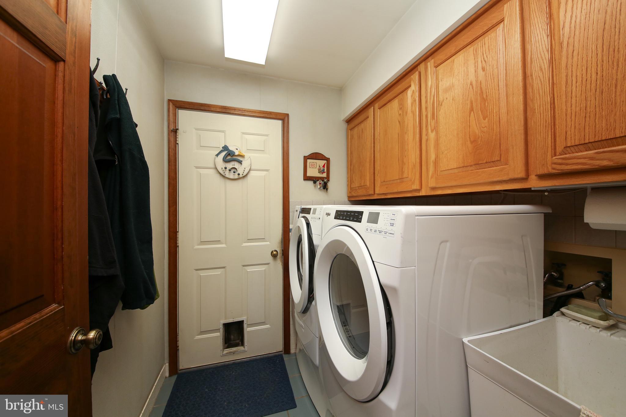 HILLTOWN - Residential