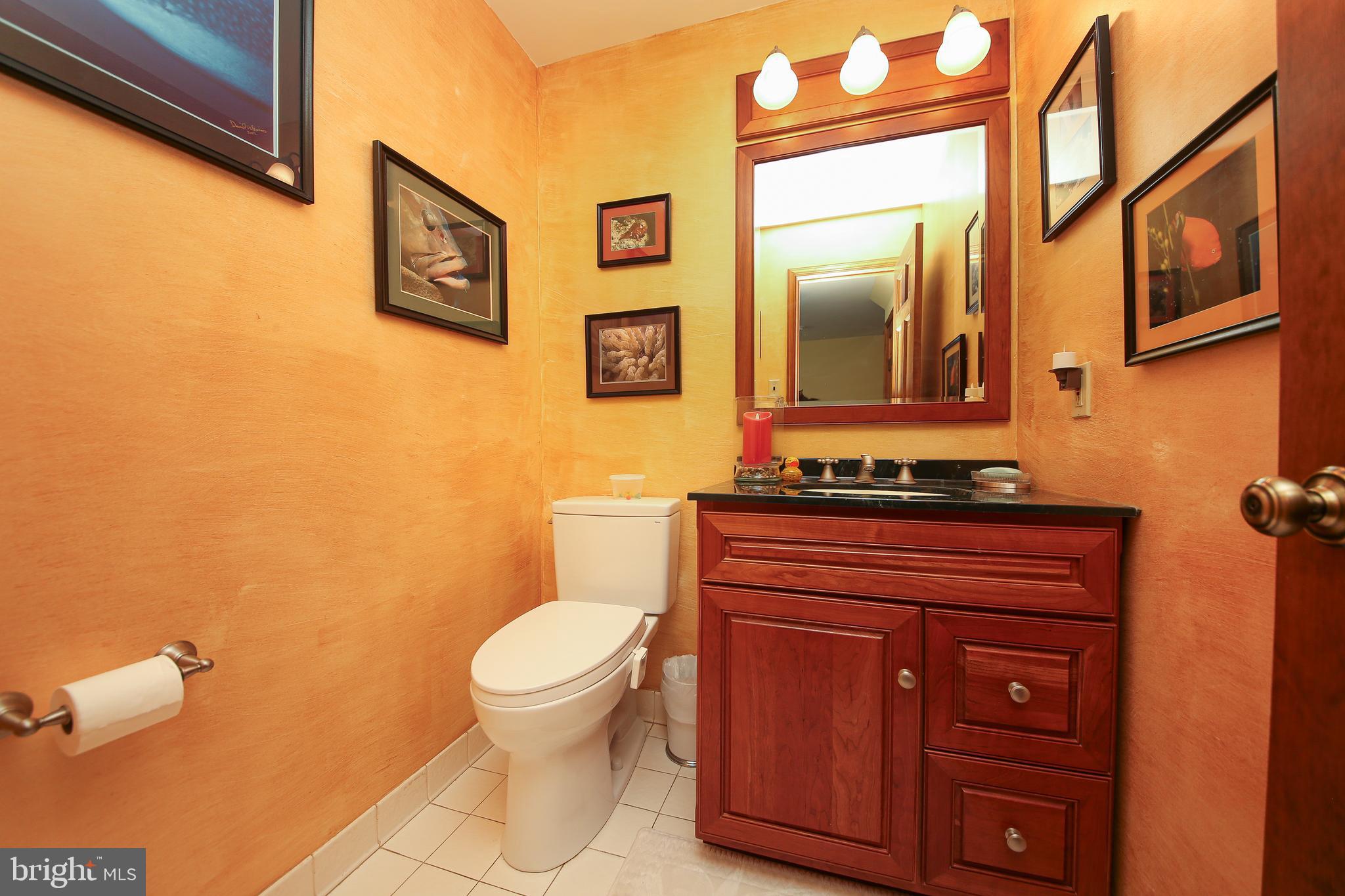 HILLTOWN - Residential