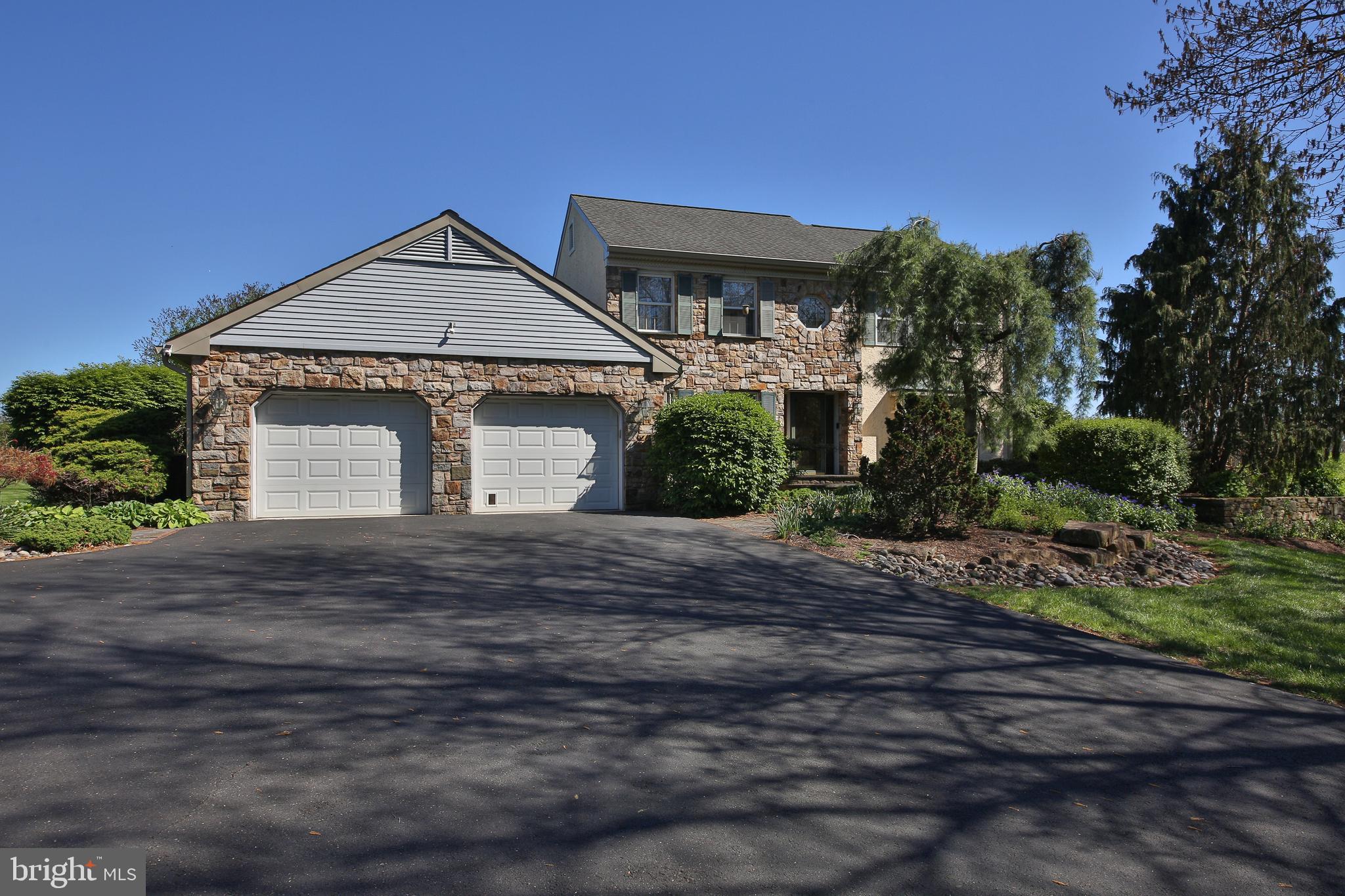 HILLTOWN - Residential