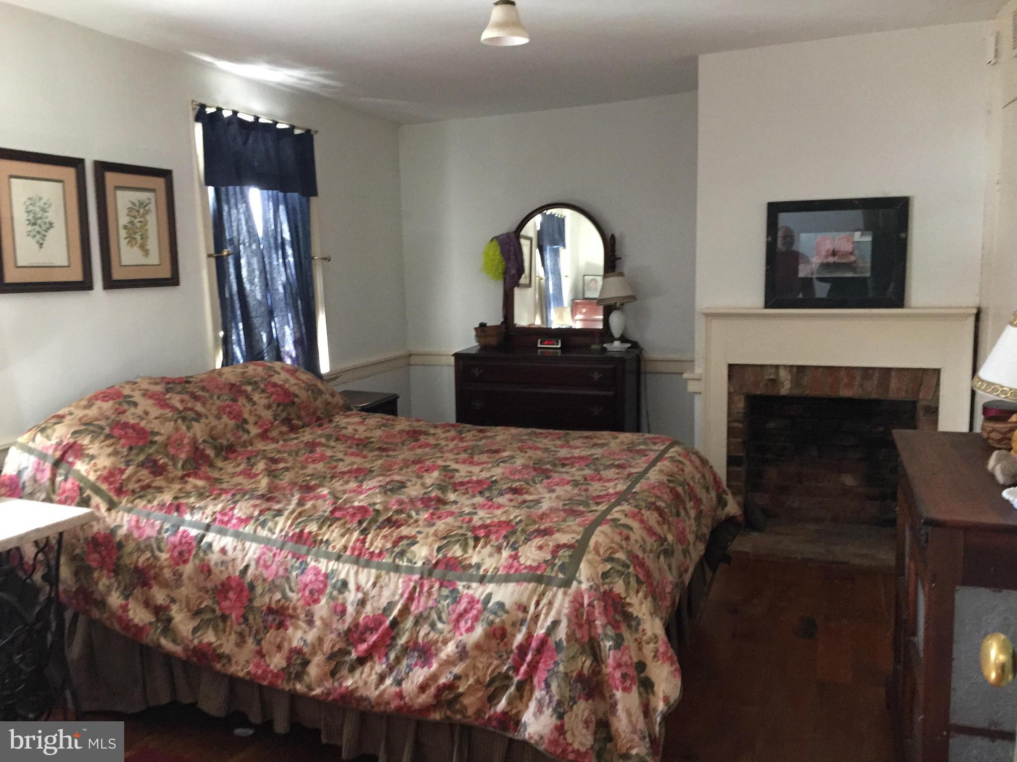 UNIONTOWN - Residential