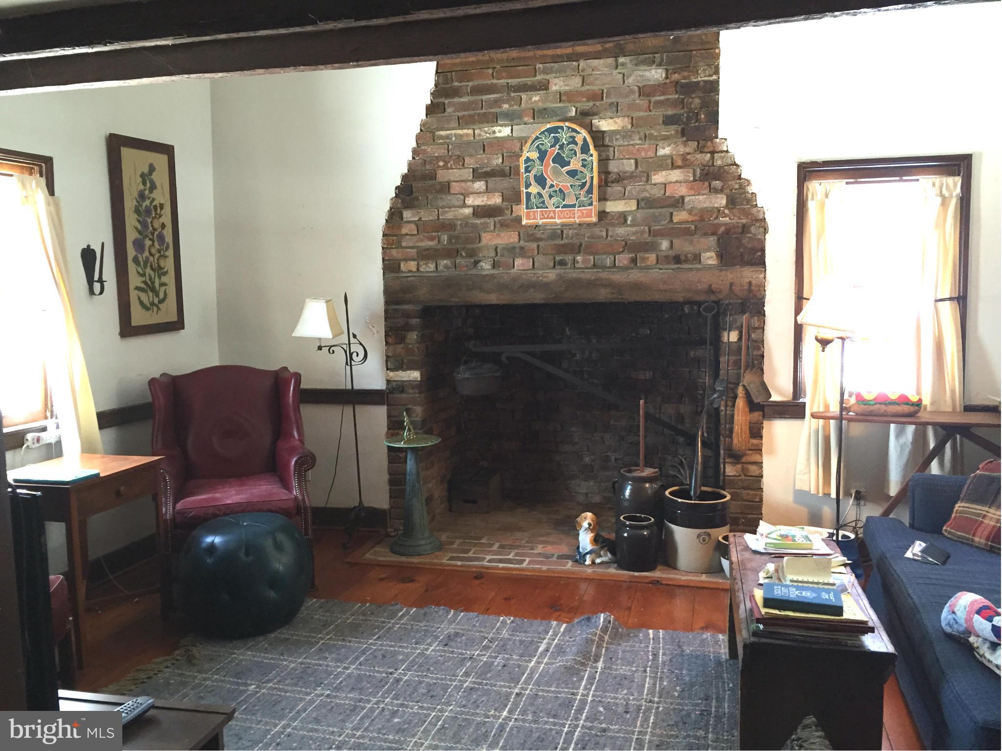 UNIONTOWN - Residential