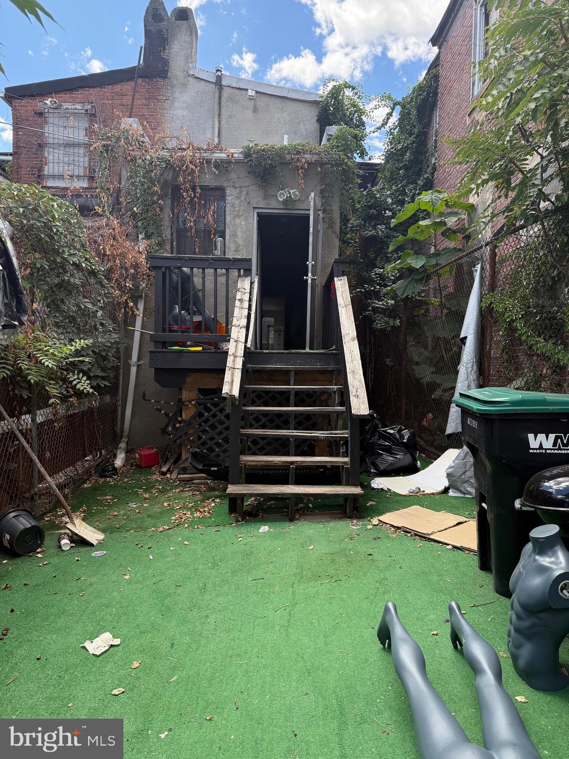 PENN NORTH - Commercial Sale