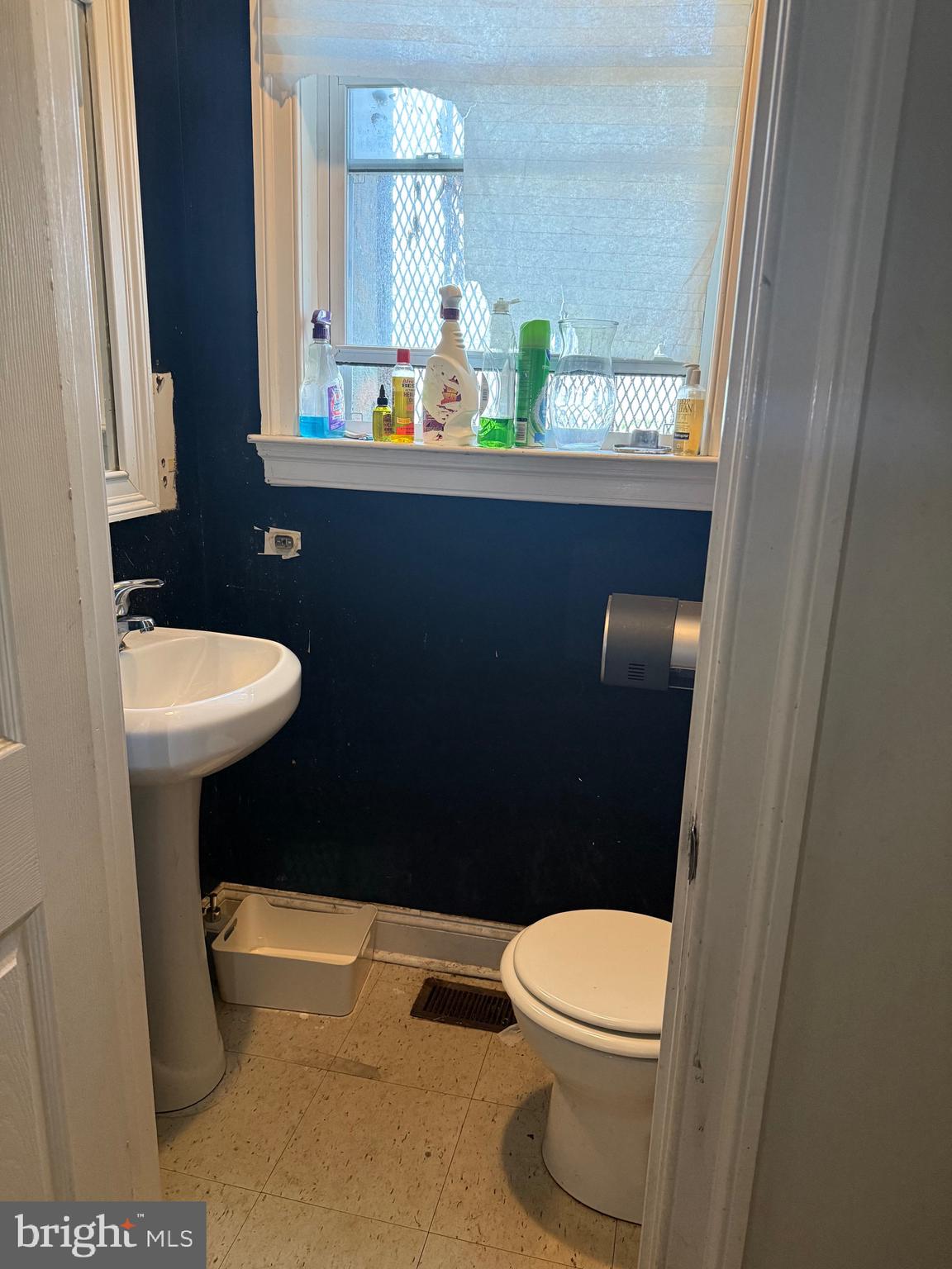 PENN NORTH - Commercial Sale