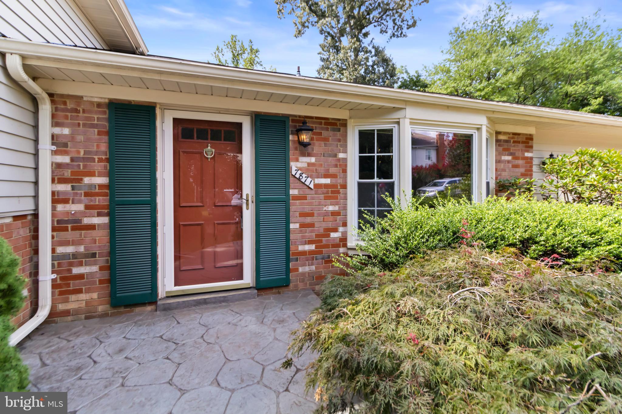 7871 GODOLPHIN DRIVE