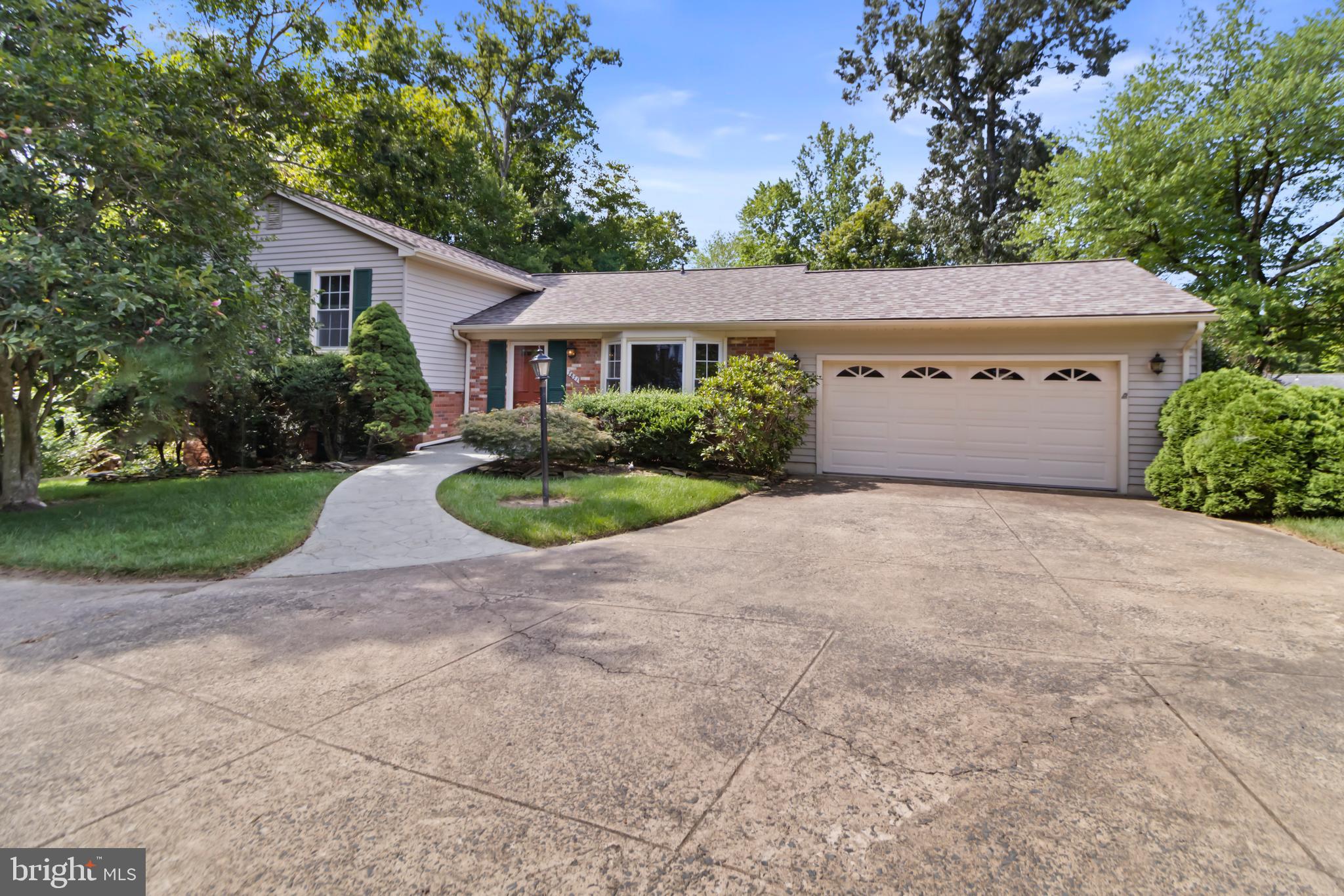 7871 GODOLPHIN DRIVE