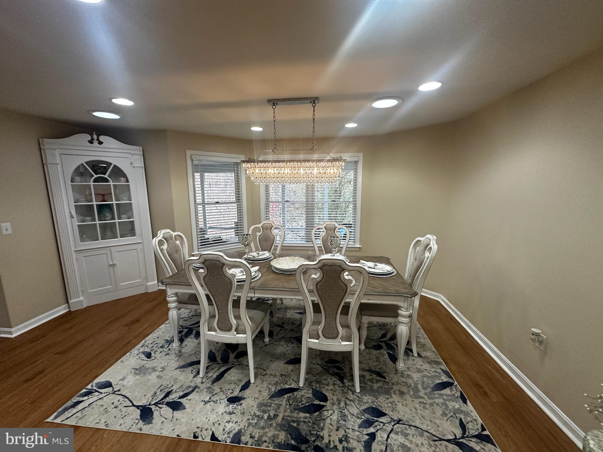 TIMBER VILLA - Residential