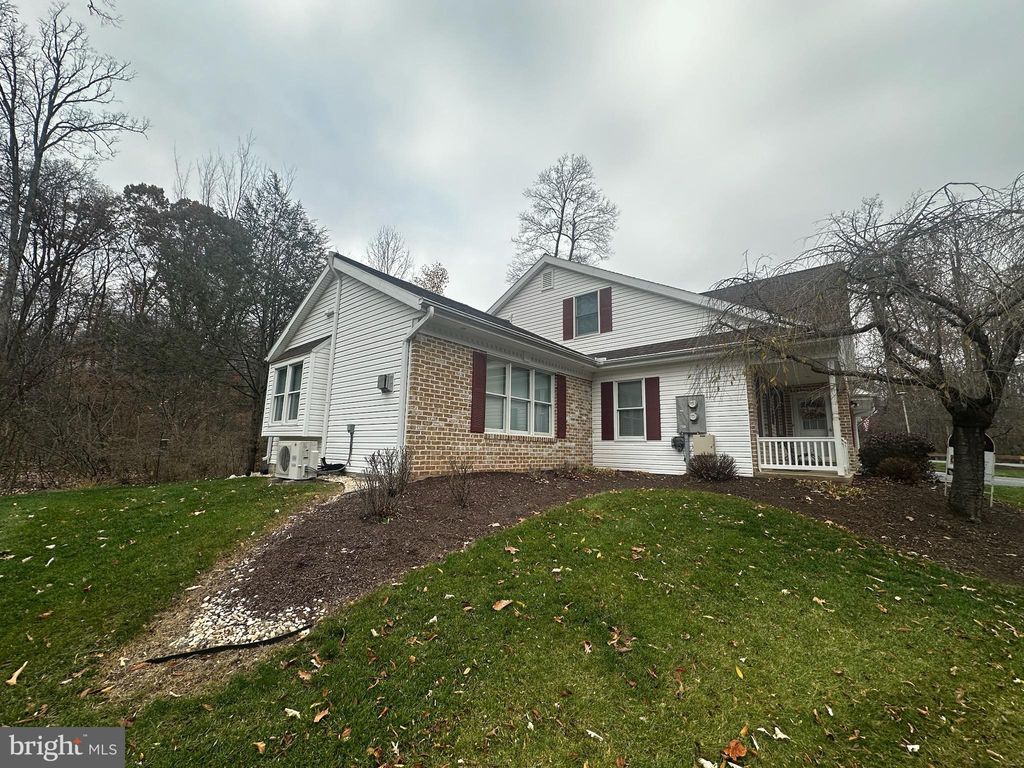 Photo of 91 Timber Villa, ELIZABETHTOWN, PA 17022 (MLS # PALA2079712)