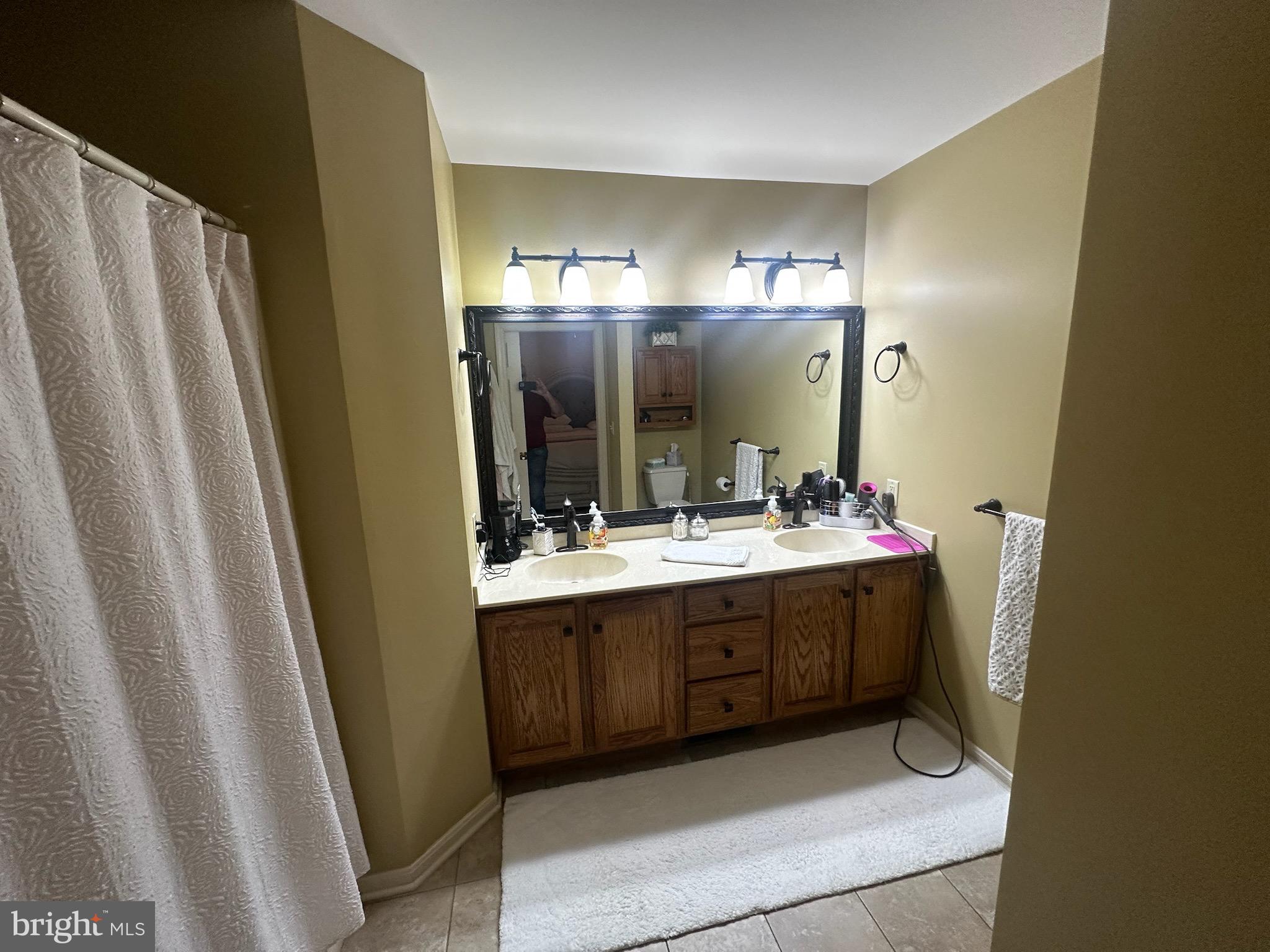 TIMBER VILLA - Residential