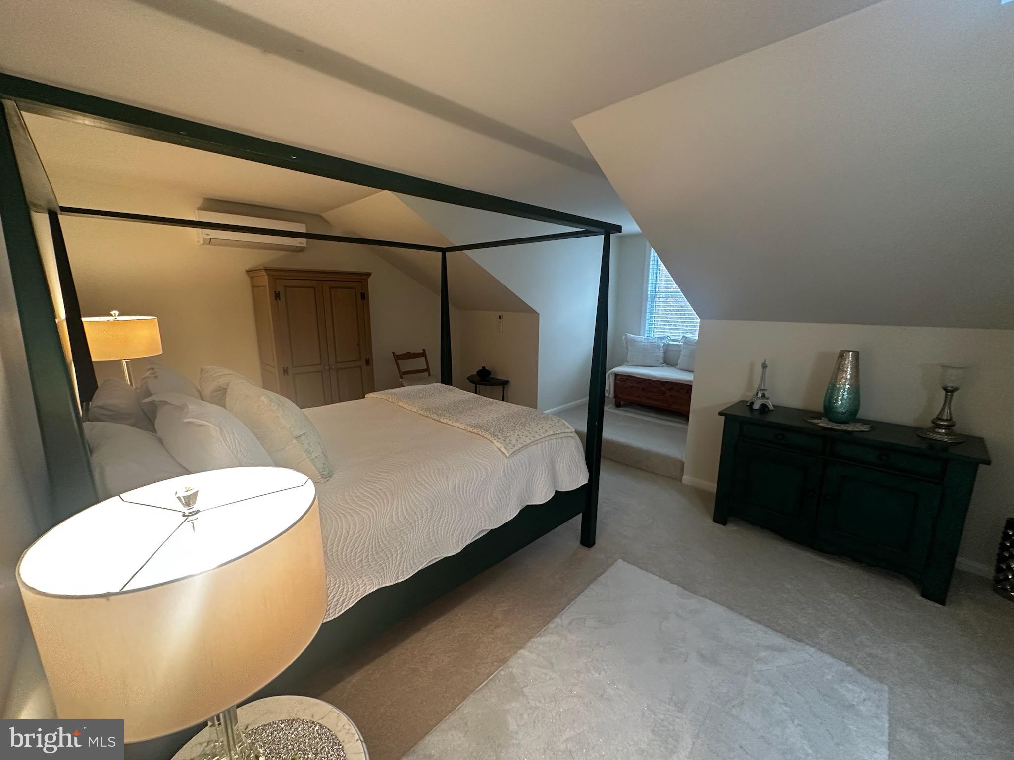 TIMBER VILLA - Residential