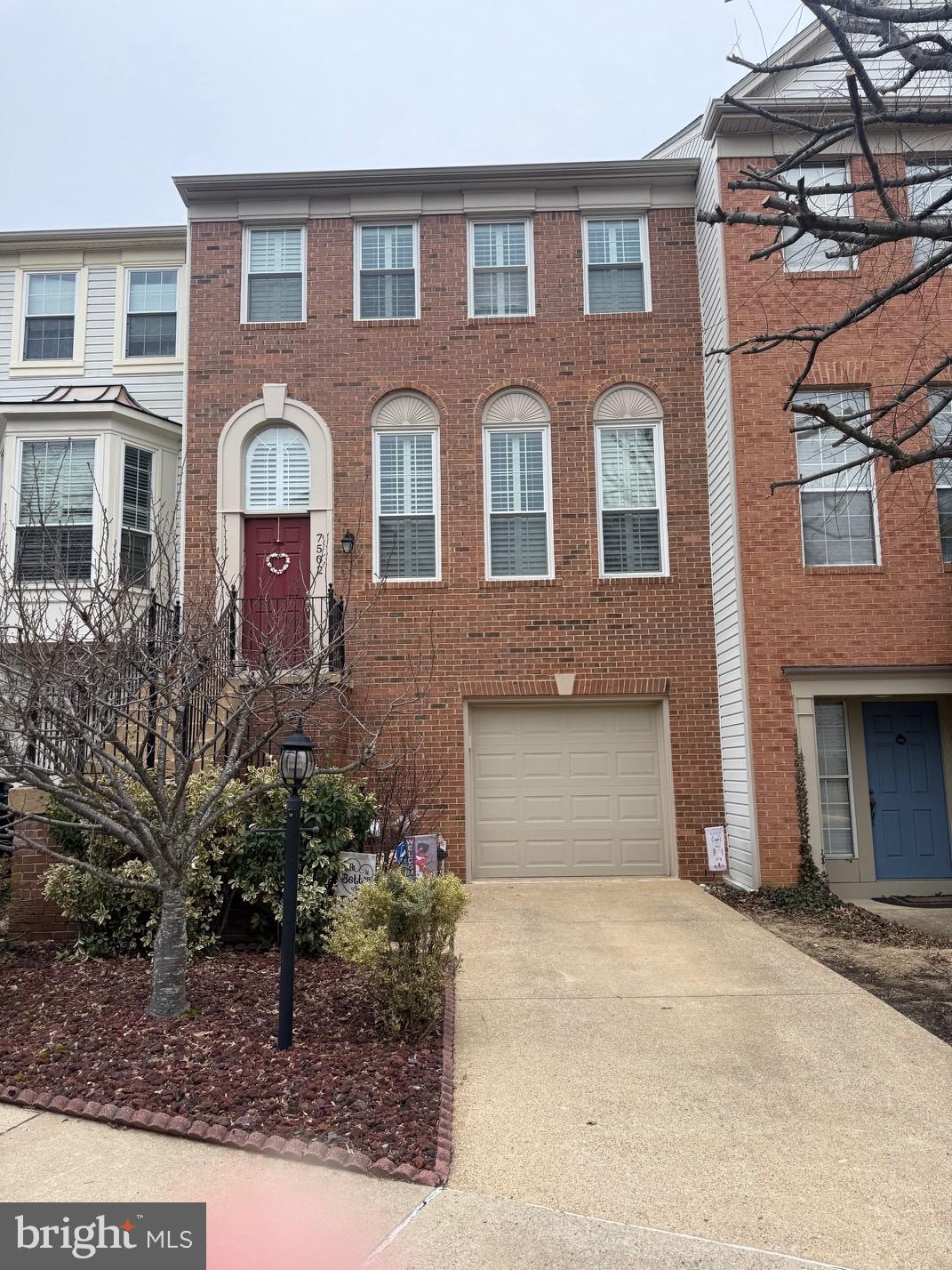 7502 SHIRLEY HUNTER WAY