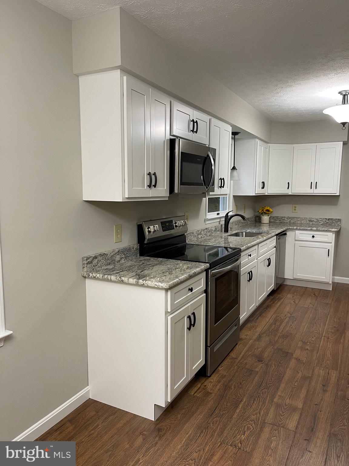 SPRING MEADOW - Residential