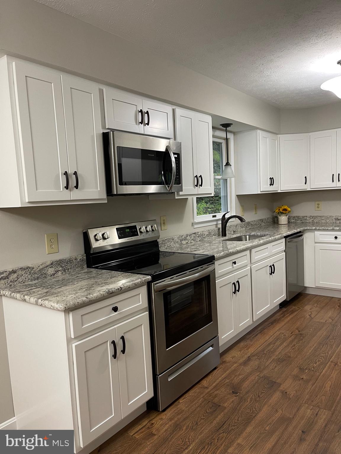 SPRING MEADOW - Residential