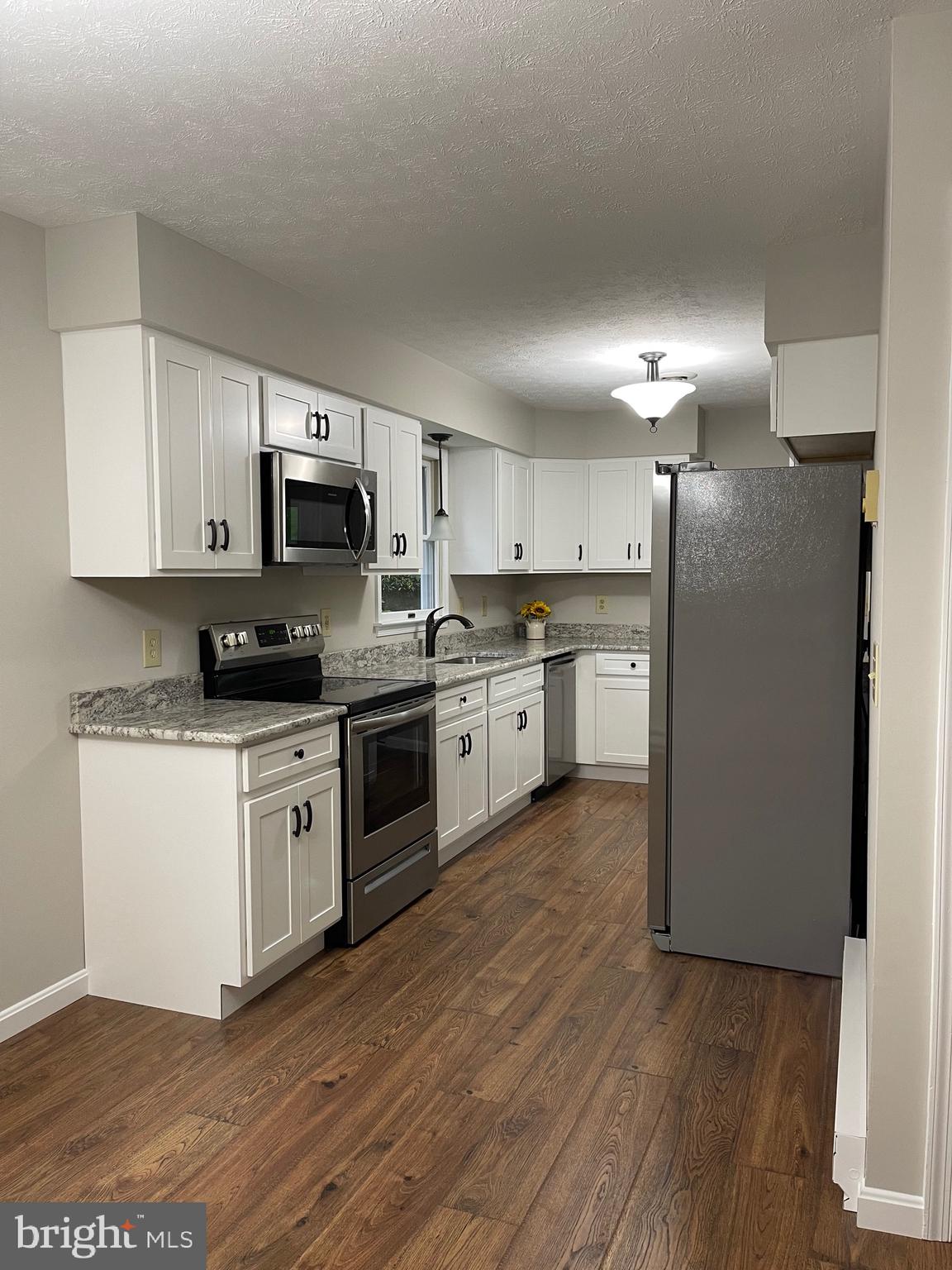 SPRING MEADOW - Residential