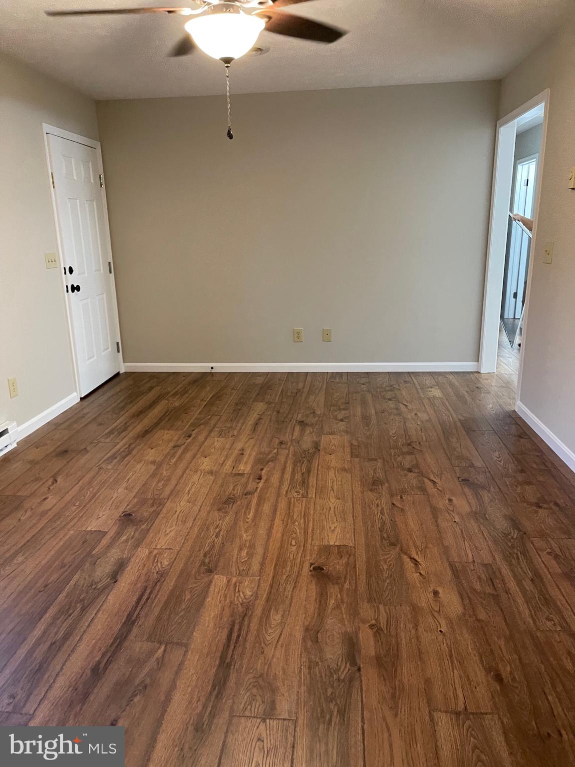 SPRING MEADOW - Residential