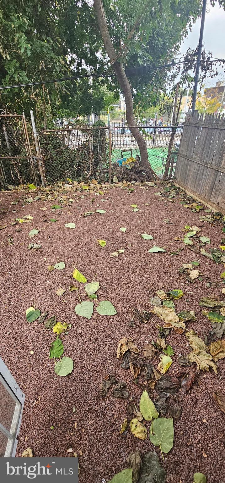 NORRIS SQUARE - Residential