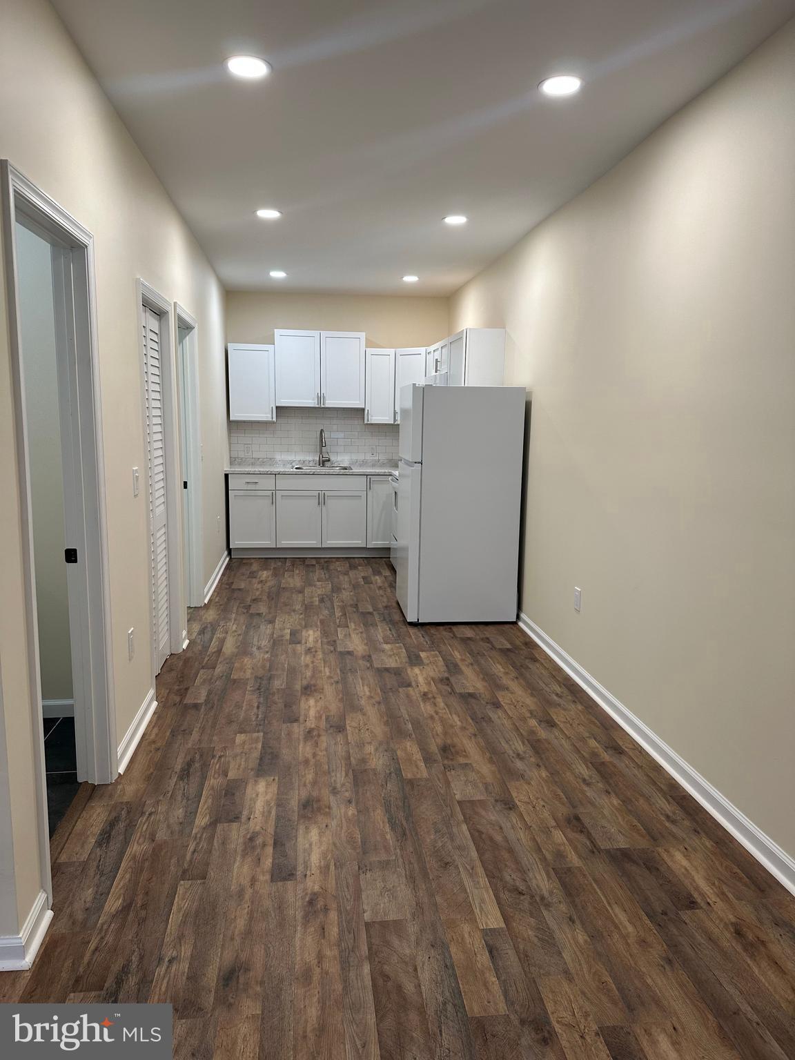 813 N DUPONT STREET 1