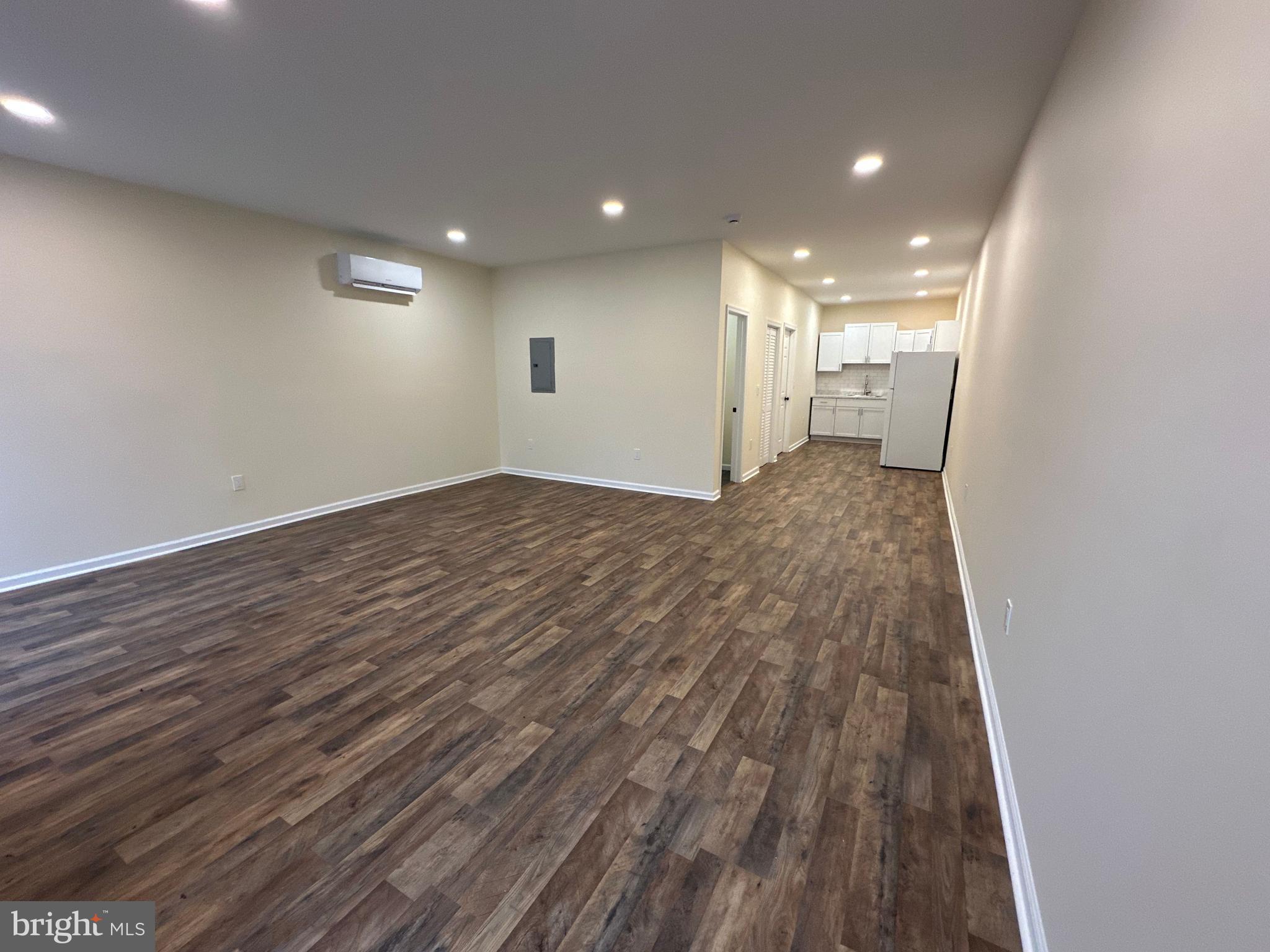 813 N DUPONT STREET 1