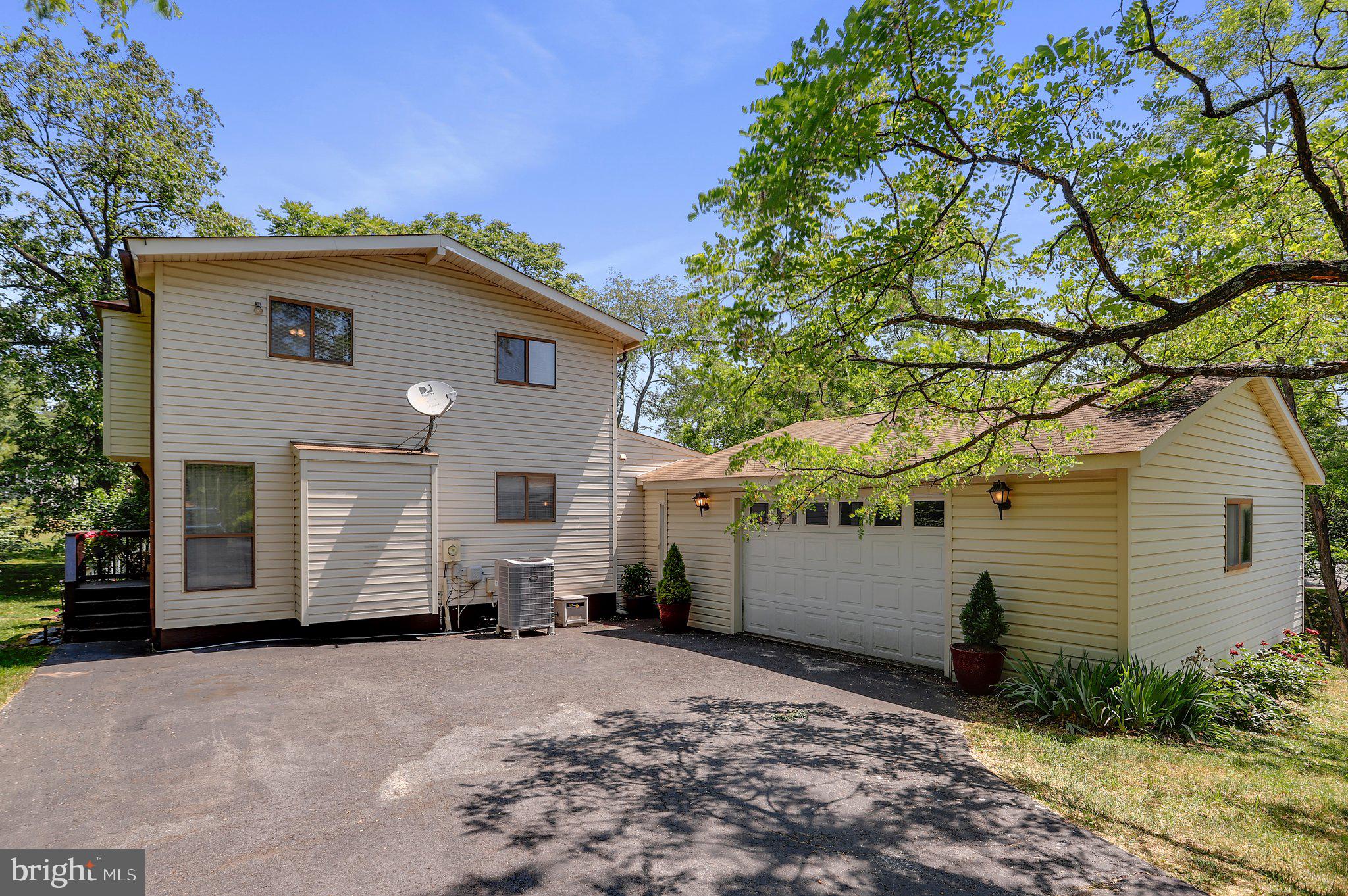 THE WOODS - Residential