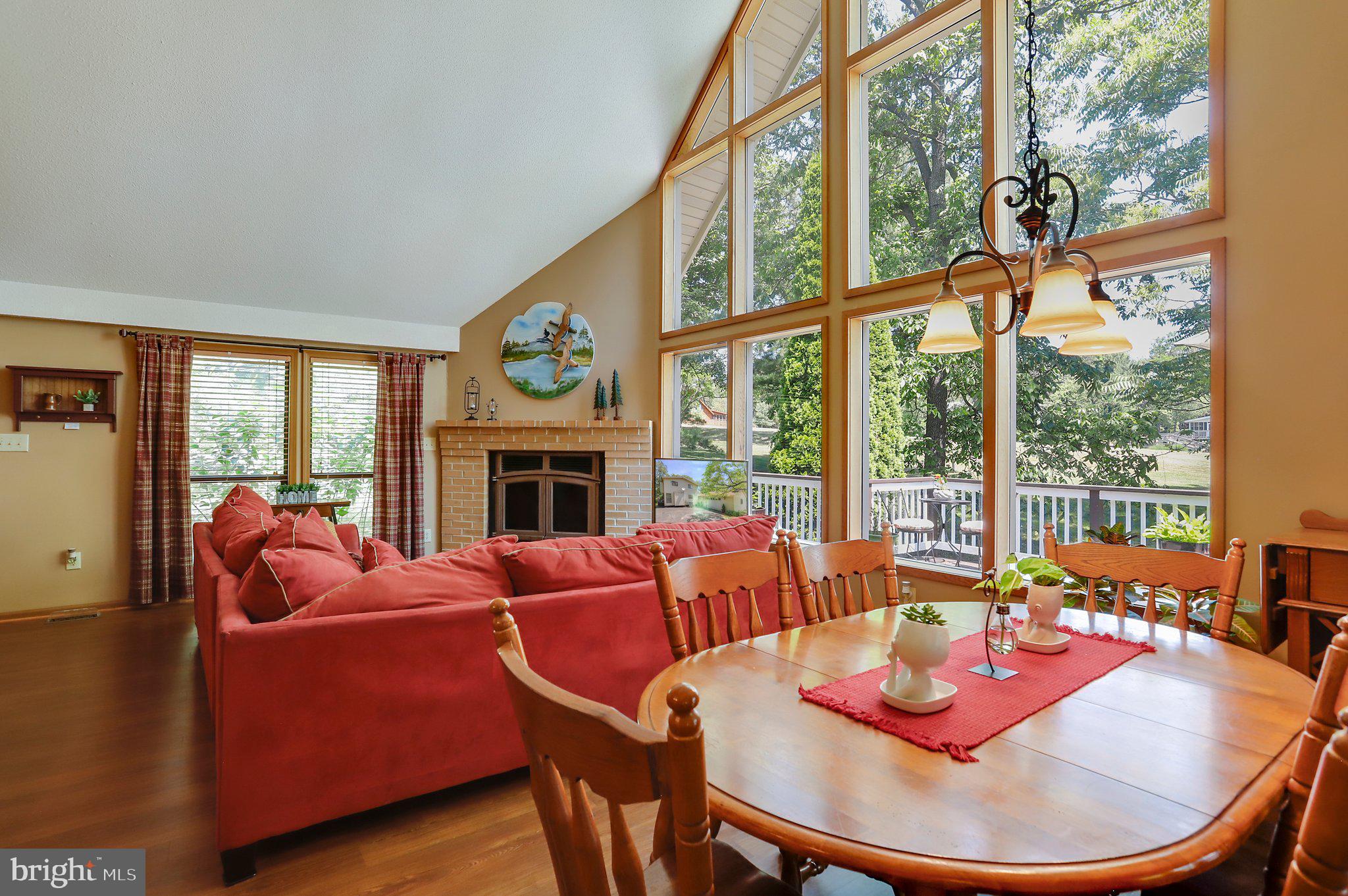 THE WOODS - Residential