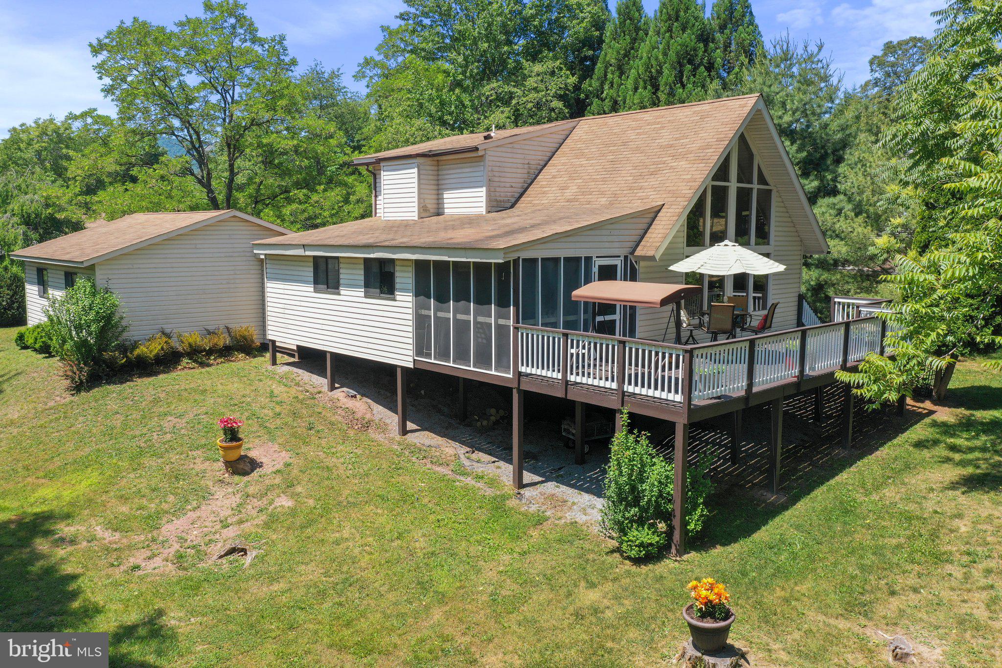 THE WOODS - Residential