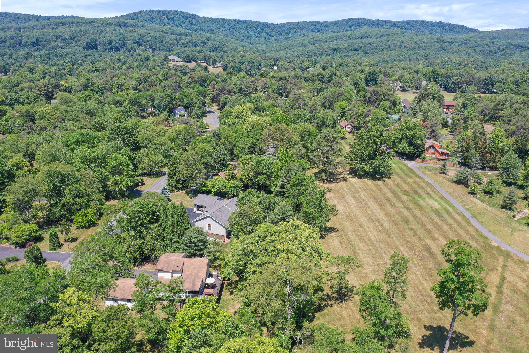 THE WOODS - Residential