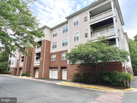 Condo For Rent - 4320 Cannon Ridge Court<br/> FAIRFAX, VA 22033