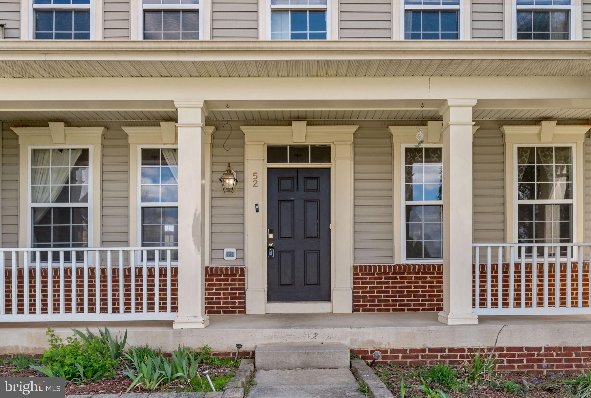 ARCHERS ROCK - Residential