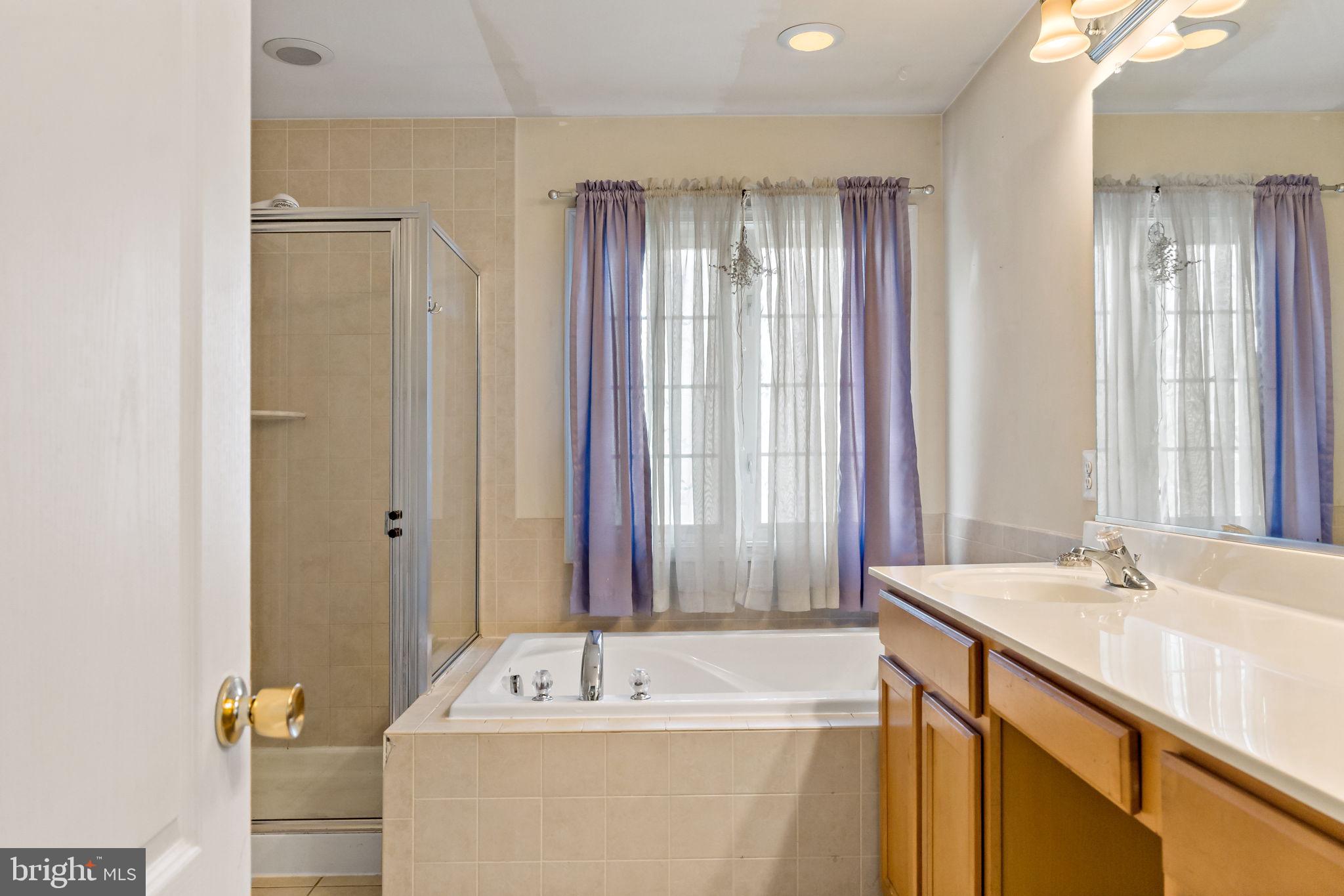 ARCHERS ROCK - Residential