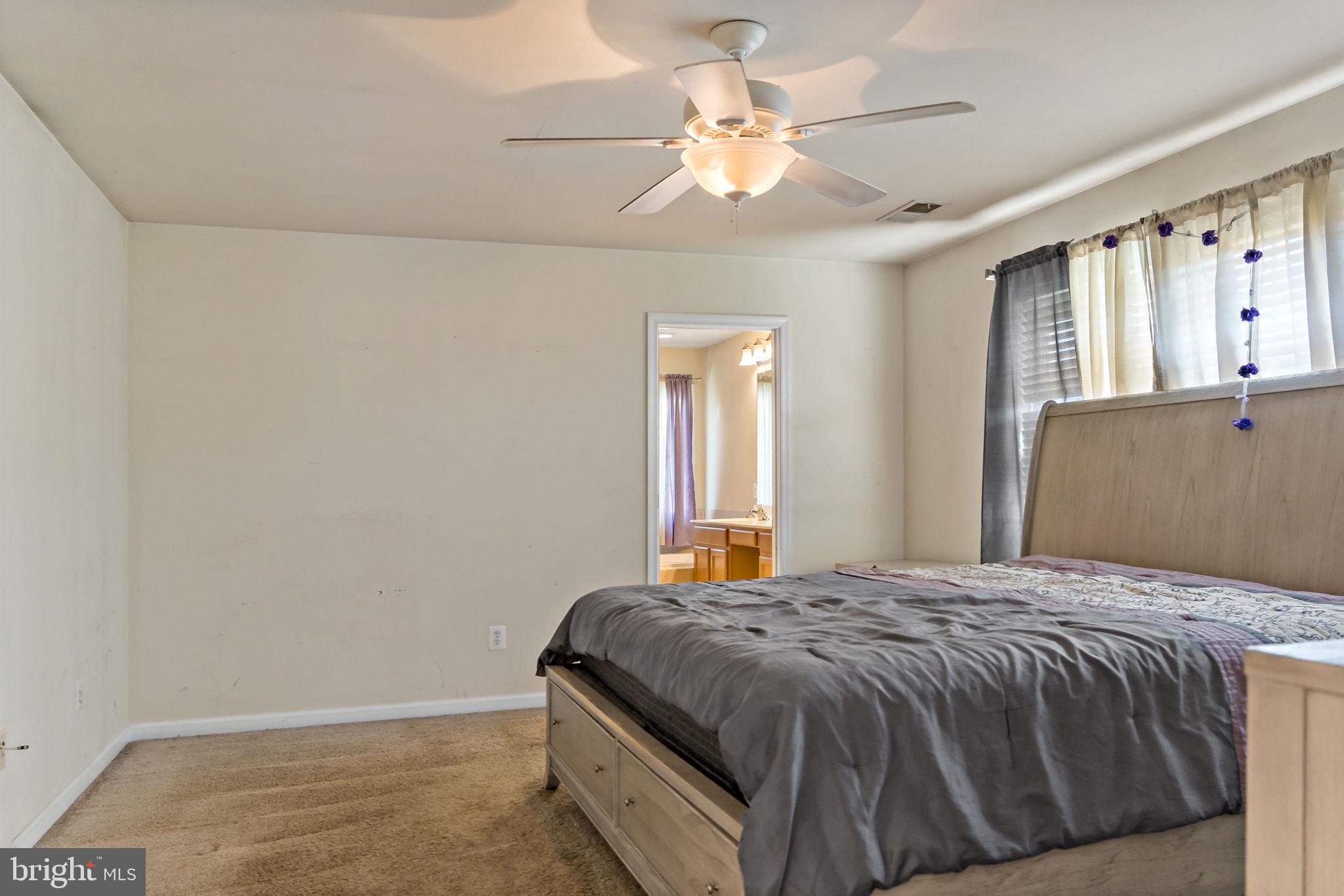 ARCHERS ROCK - Residential