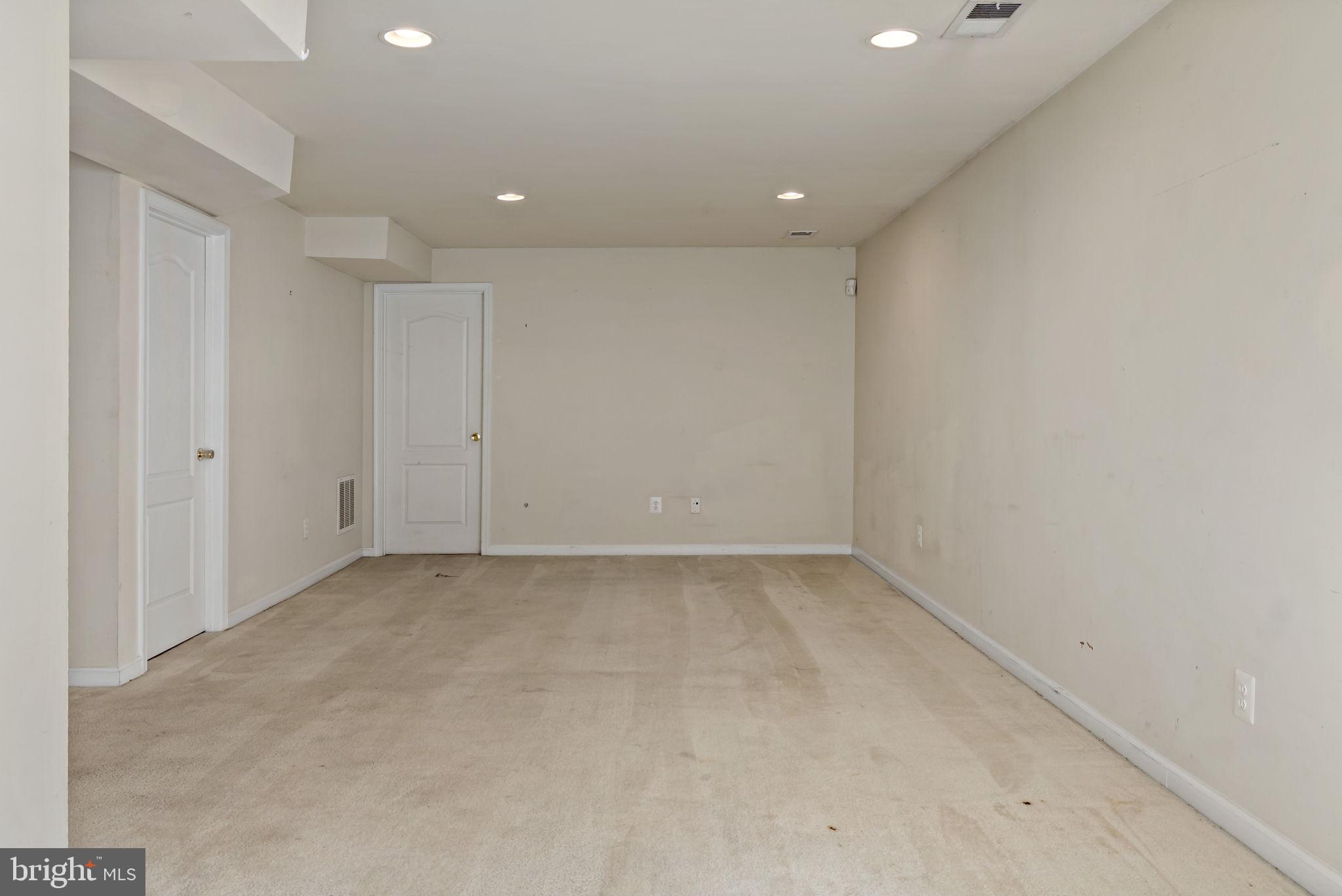 ARCHERS ROCK - Residential