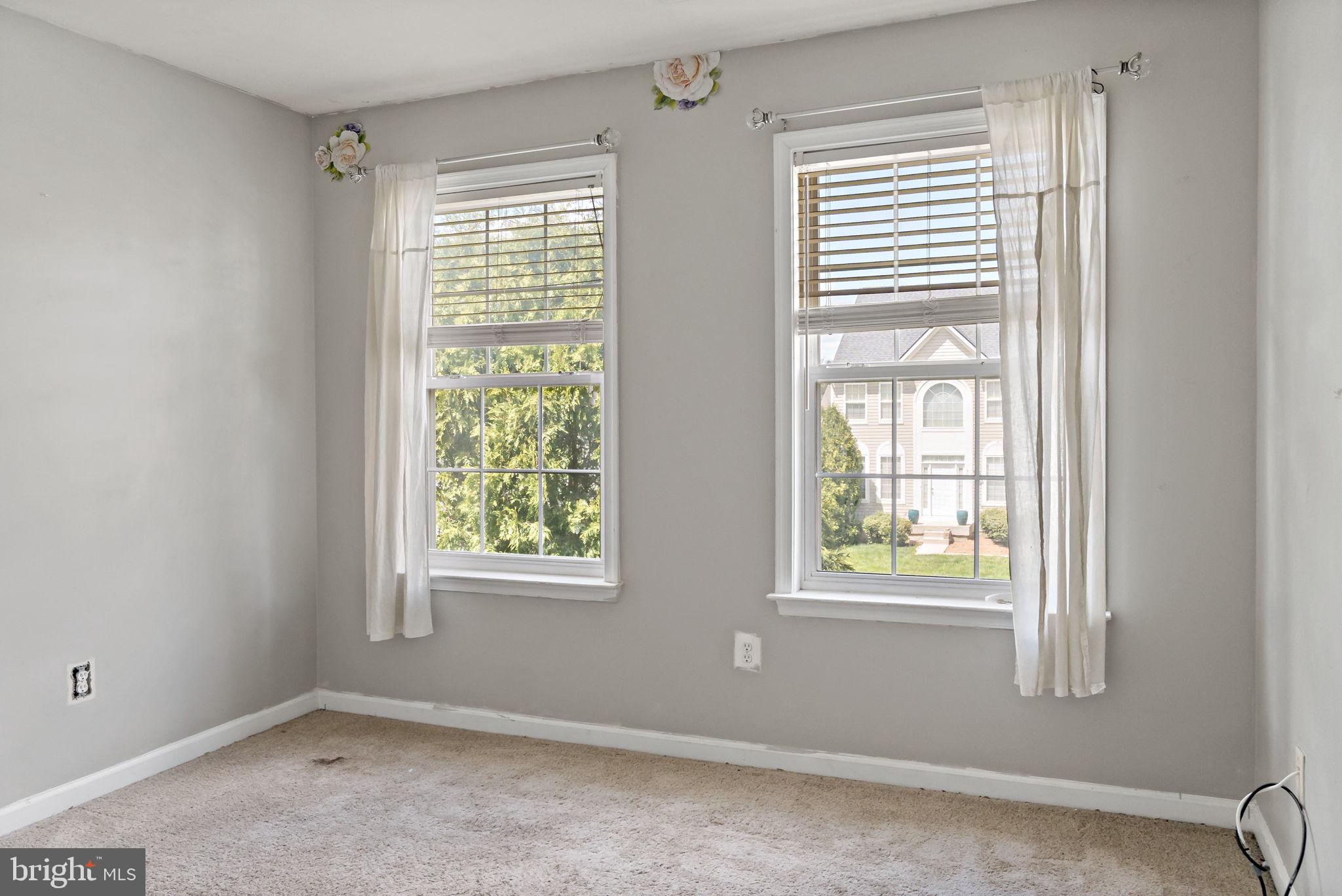 ARCHERS ROCK - Residential