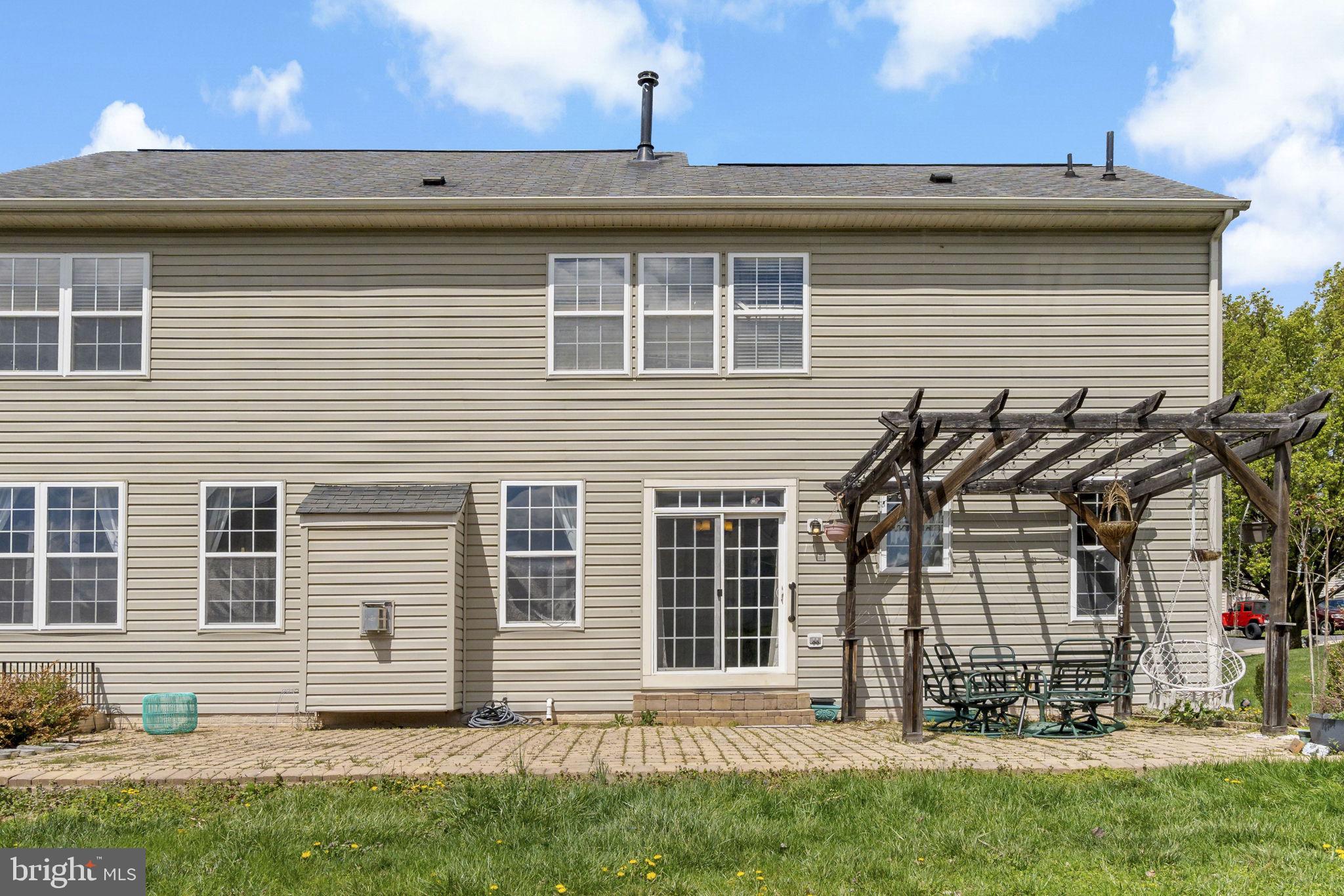 ARCHERS ROCK - Residential