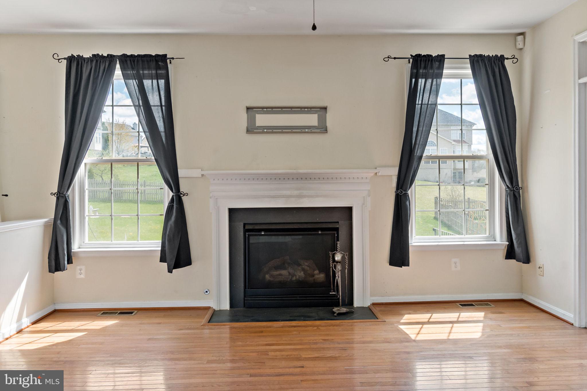 ARCHERS ROCK - Residential