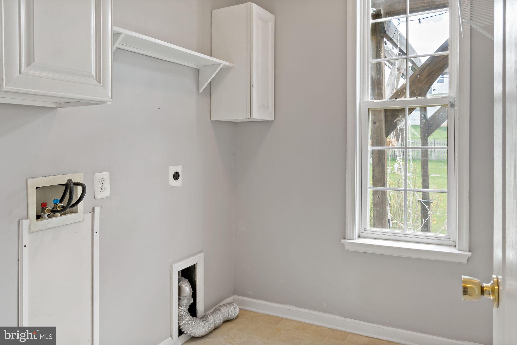 ARCHERS ROCK - Residential