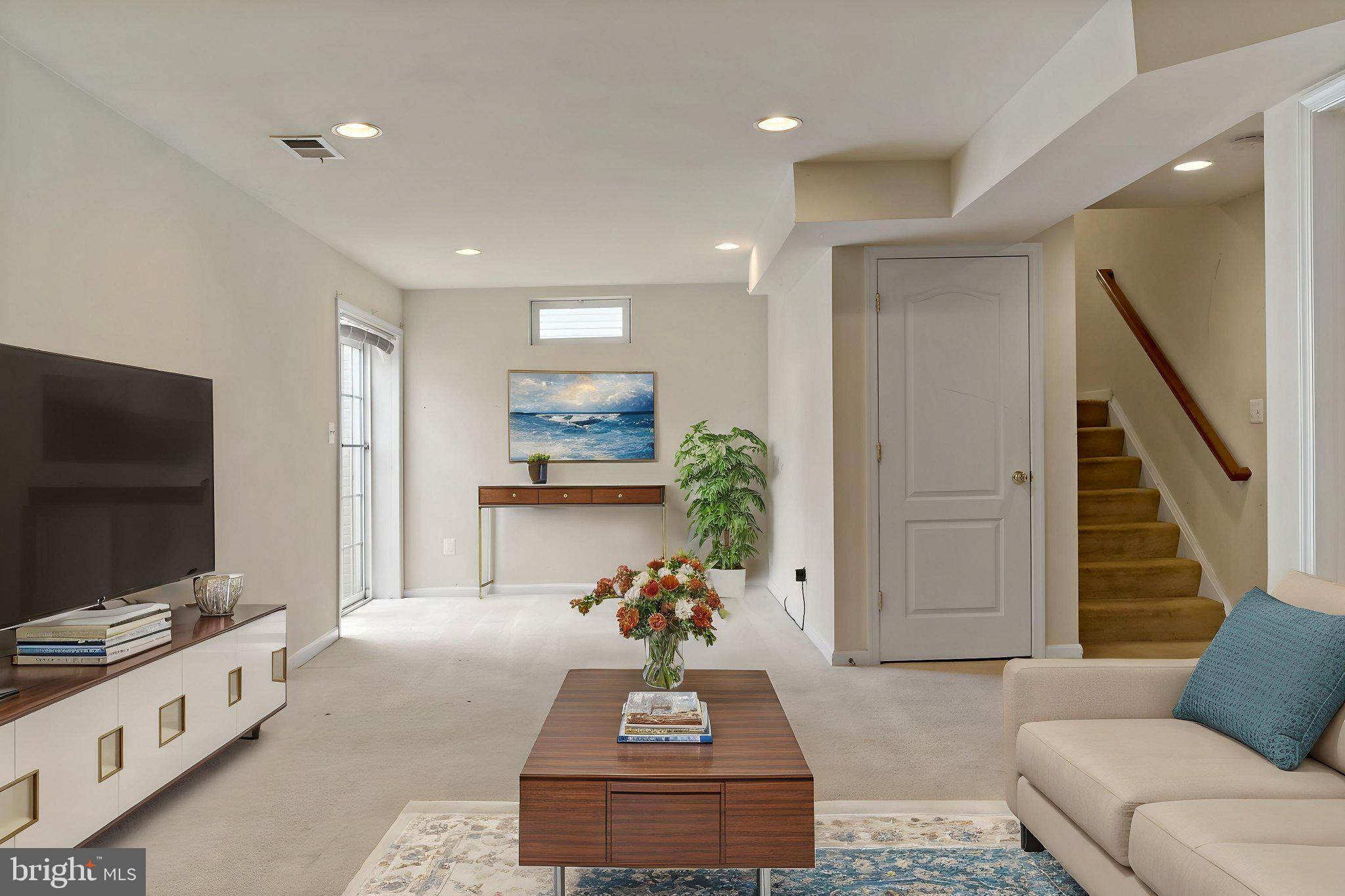 ARCHERS ROCK - Residential